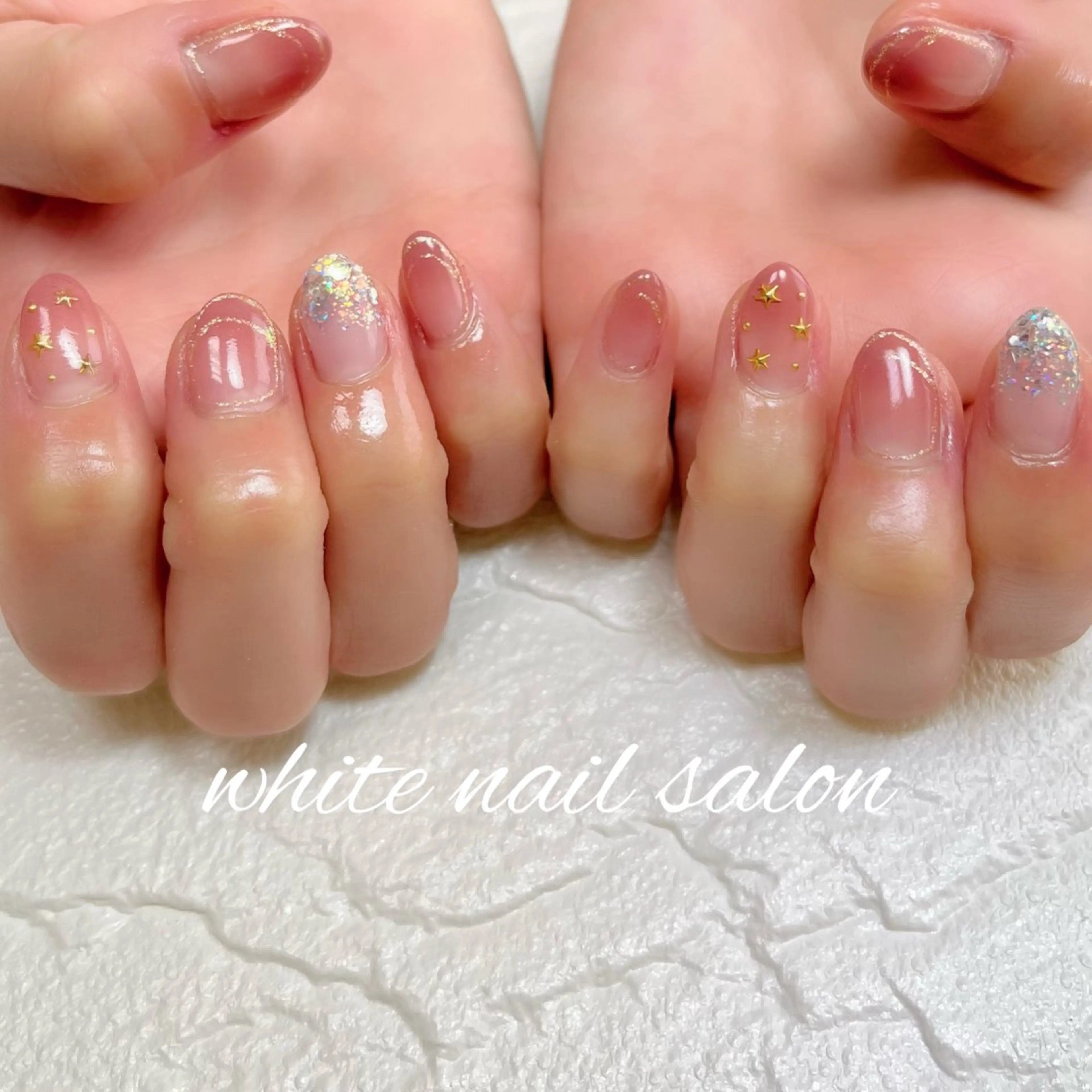 ネイル フットネイル ジェルネイル ハードジェル ラメ(グリッター) 持ち込み ハンドネイル white nail salonのネイルデザイン
