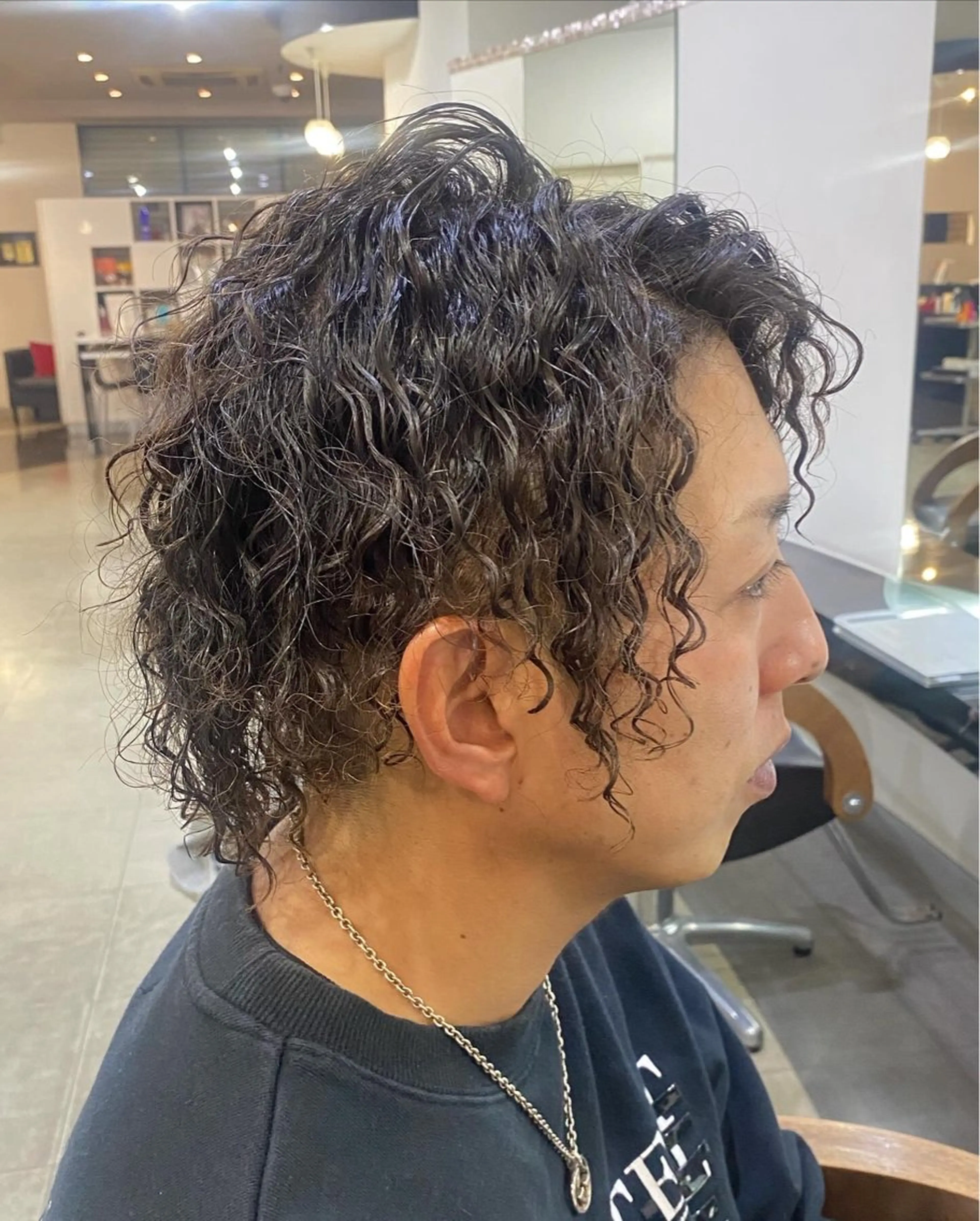 ミディアム パーマ ヘアアレンジ メンズ 烏山 達也のヘアスタイル