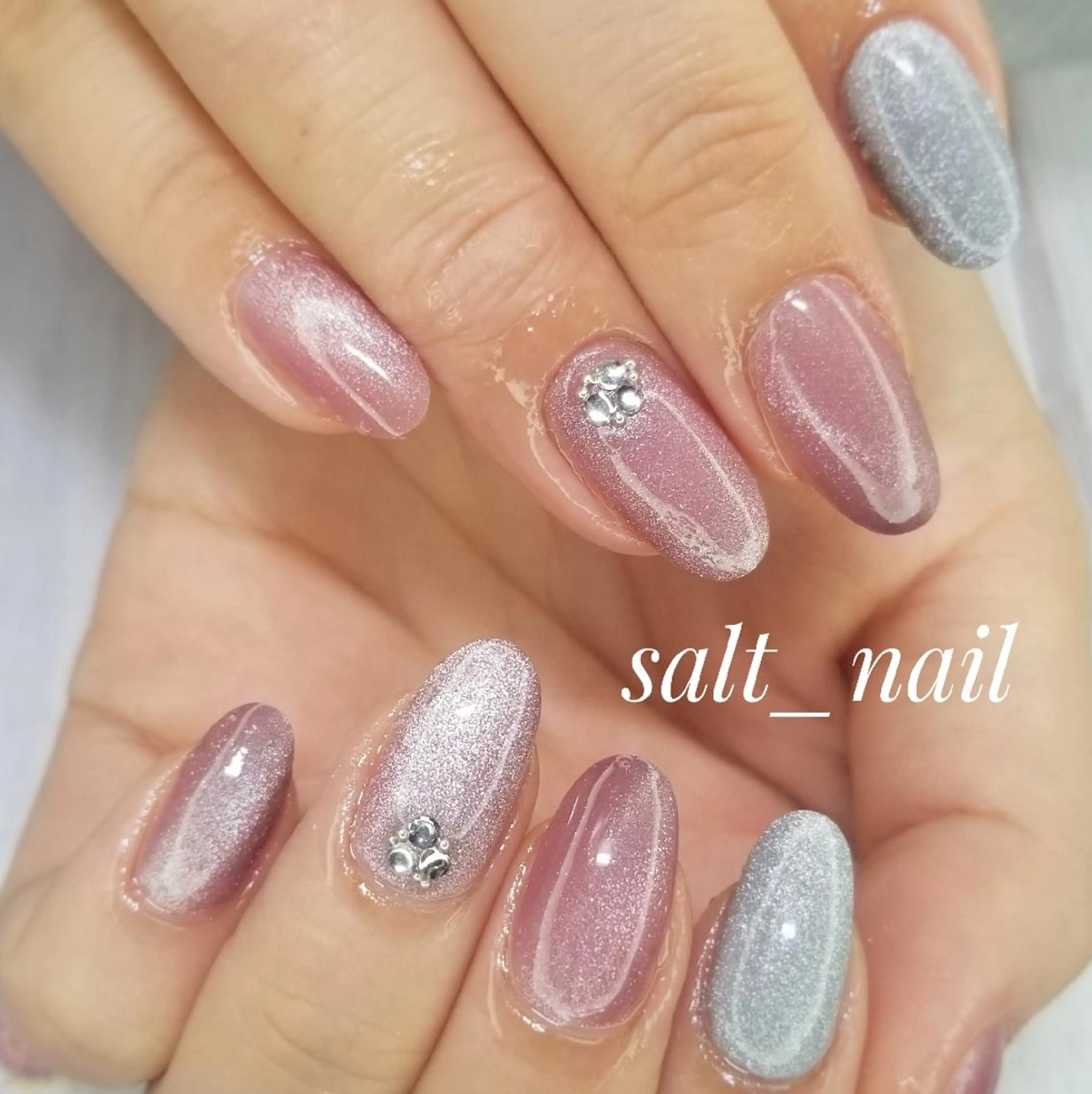 ネイル マグネットネイル ピンク シンプルネイル 個人サロン saltnailのネイルデザイン