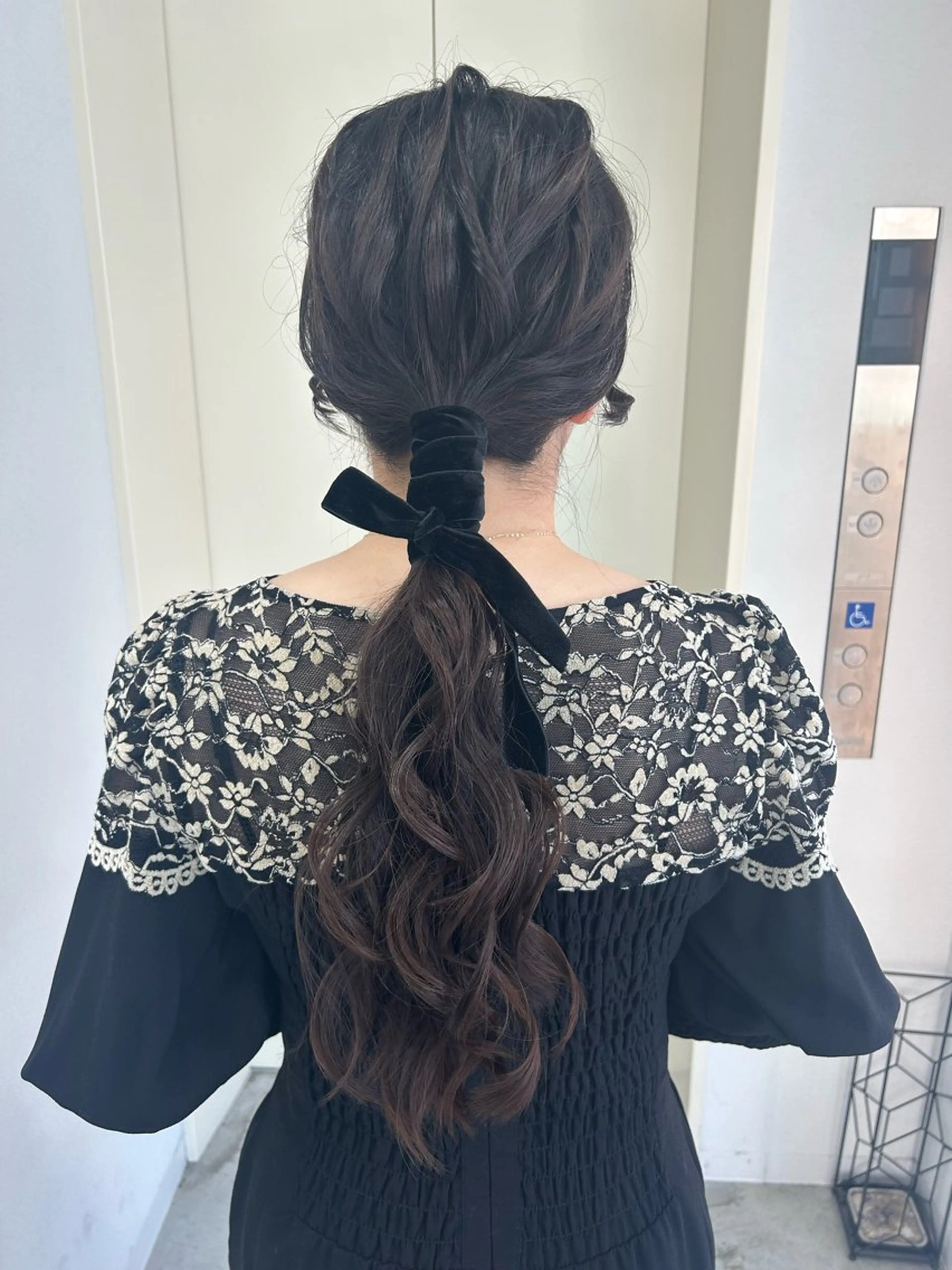 ロング ヘアアレンジ ヘアセット Gisel みらののヘアスタイル