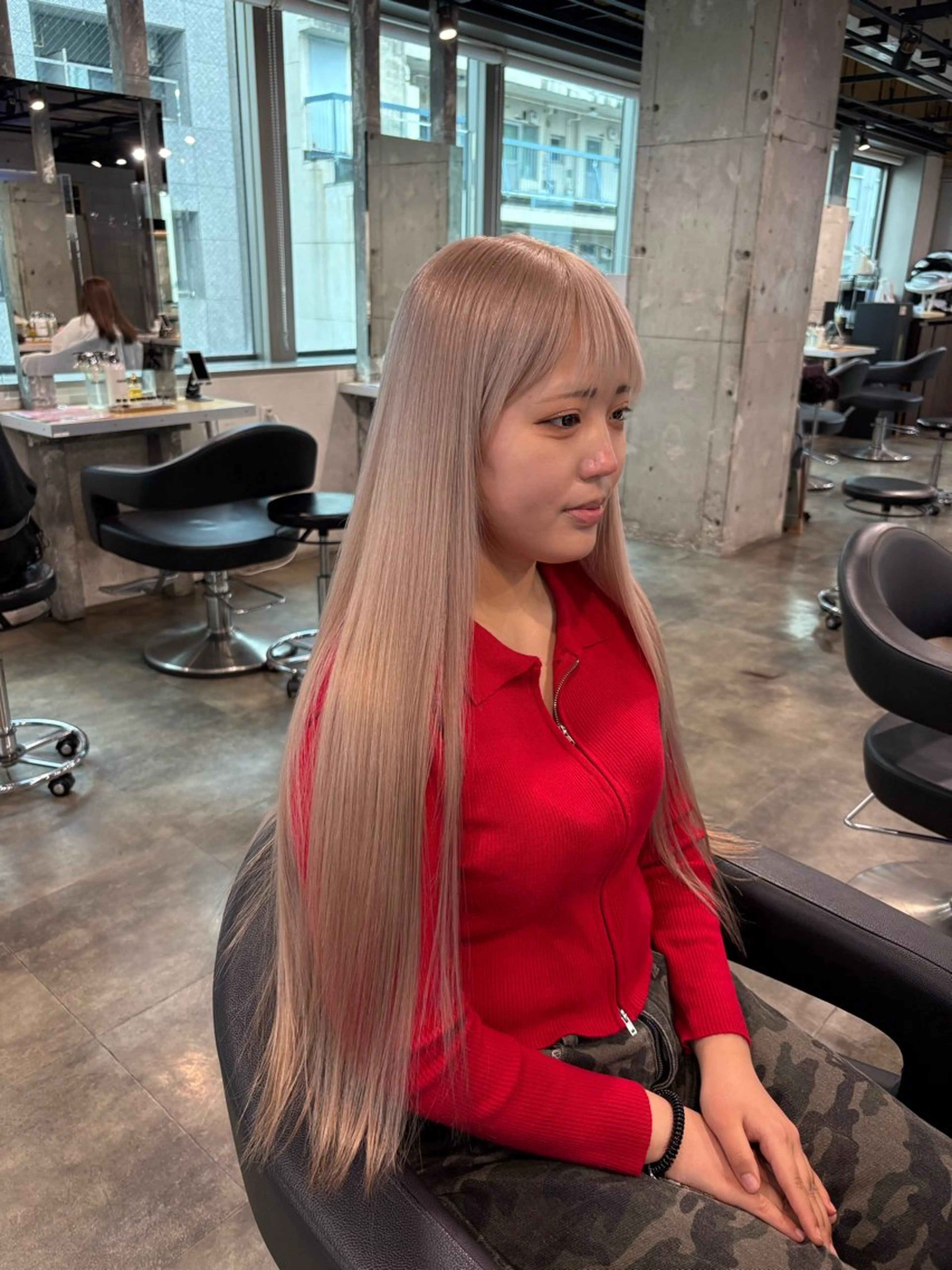 ロング カラー ヘアカラー ハイトーン 横浜💞ミオのヘアスタイル