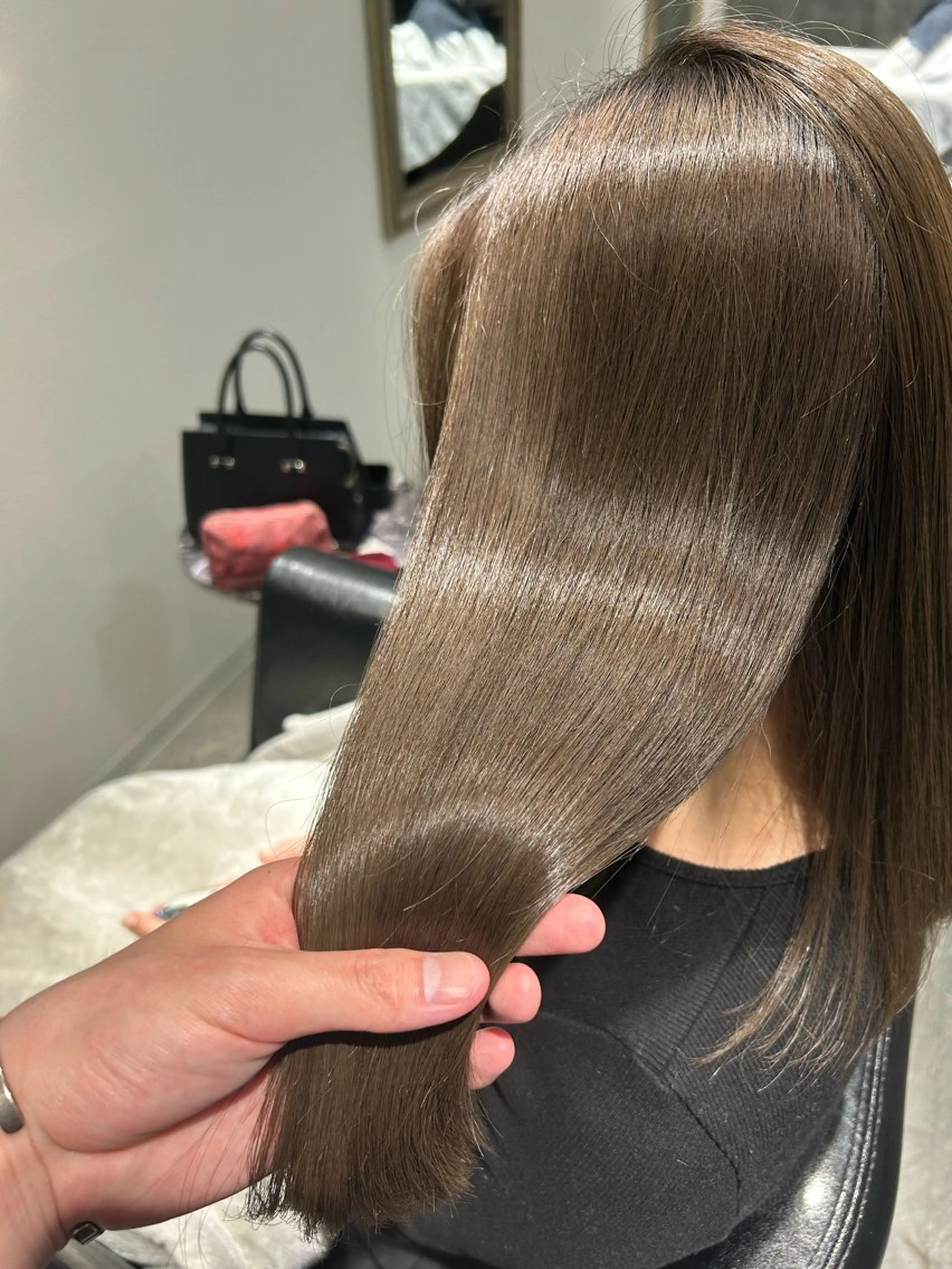 セミロング 髪質改善特化🫧 梶川　歩哉のヘアスタイル