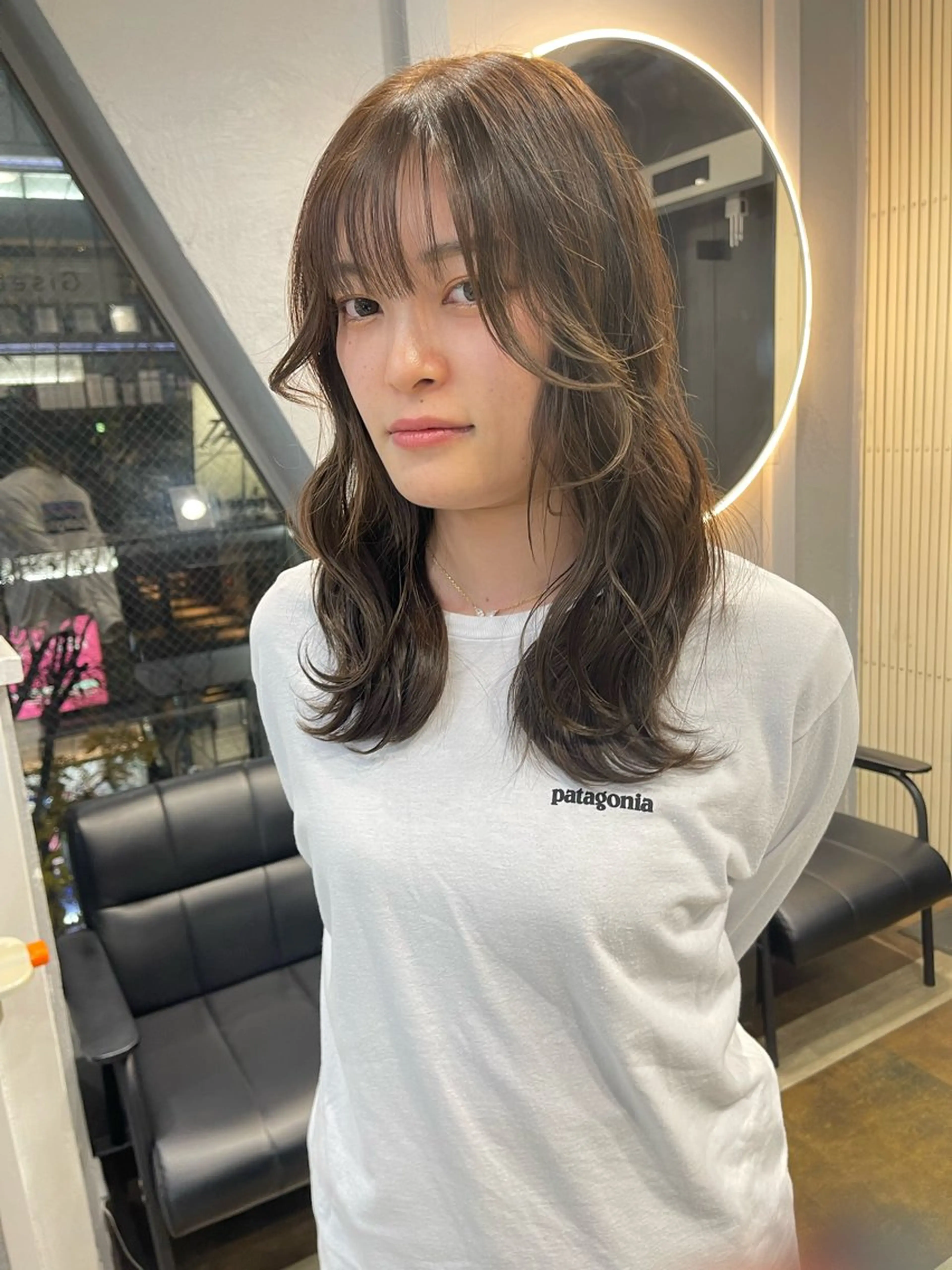 セミロング TATSUブリーチ/ ミルクティーベージュのヘアスタイル