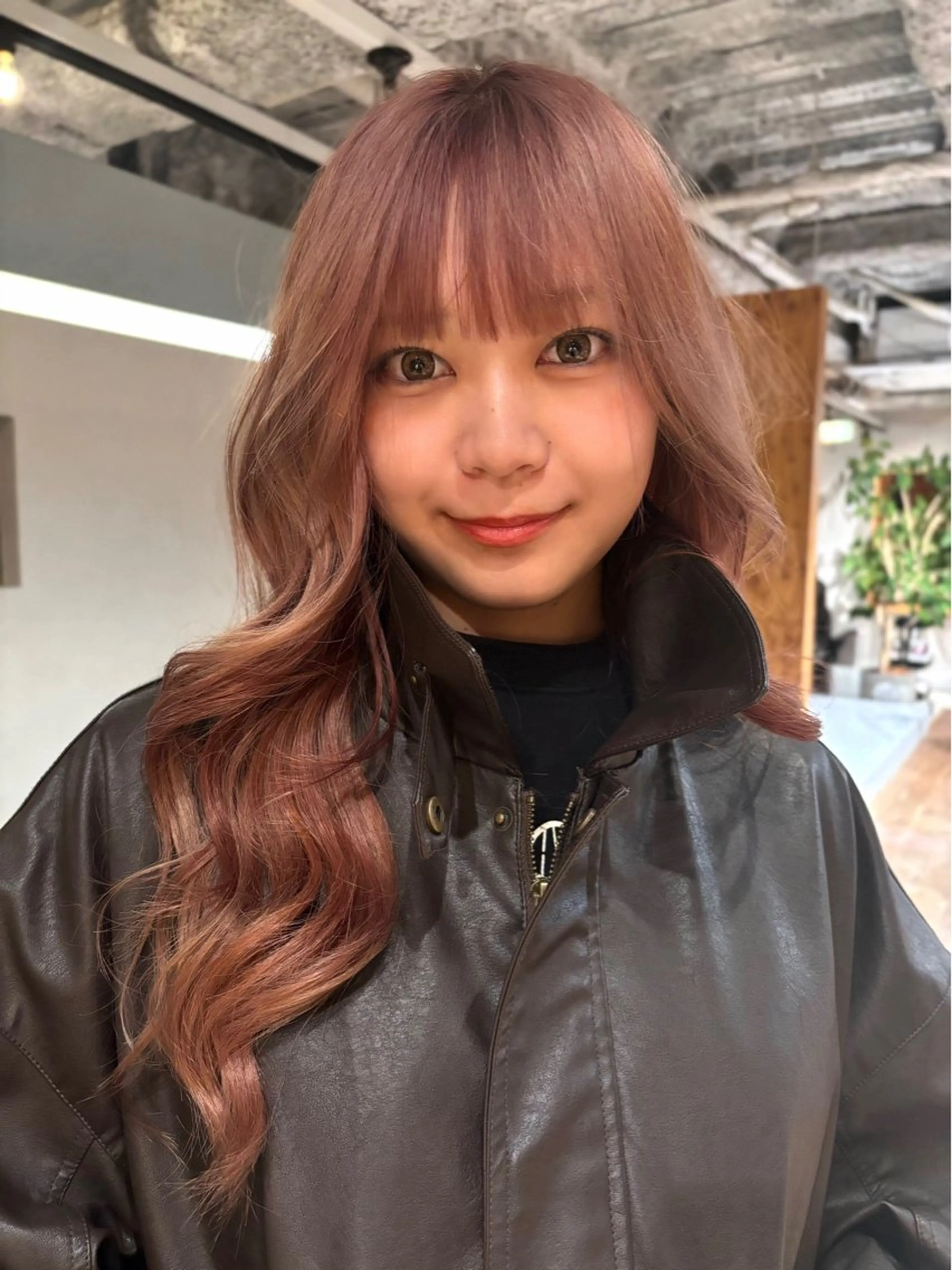 カラー 杉村 咲笑のヘアスタイル