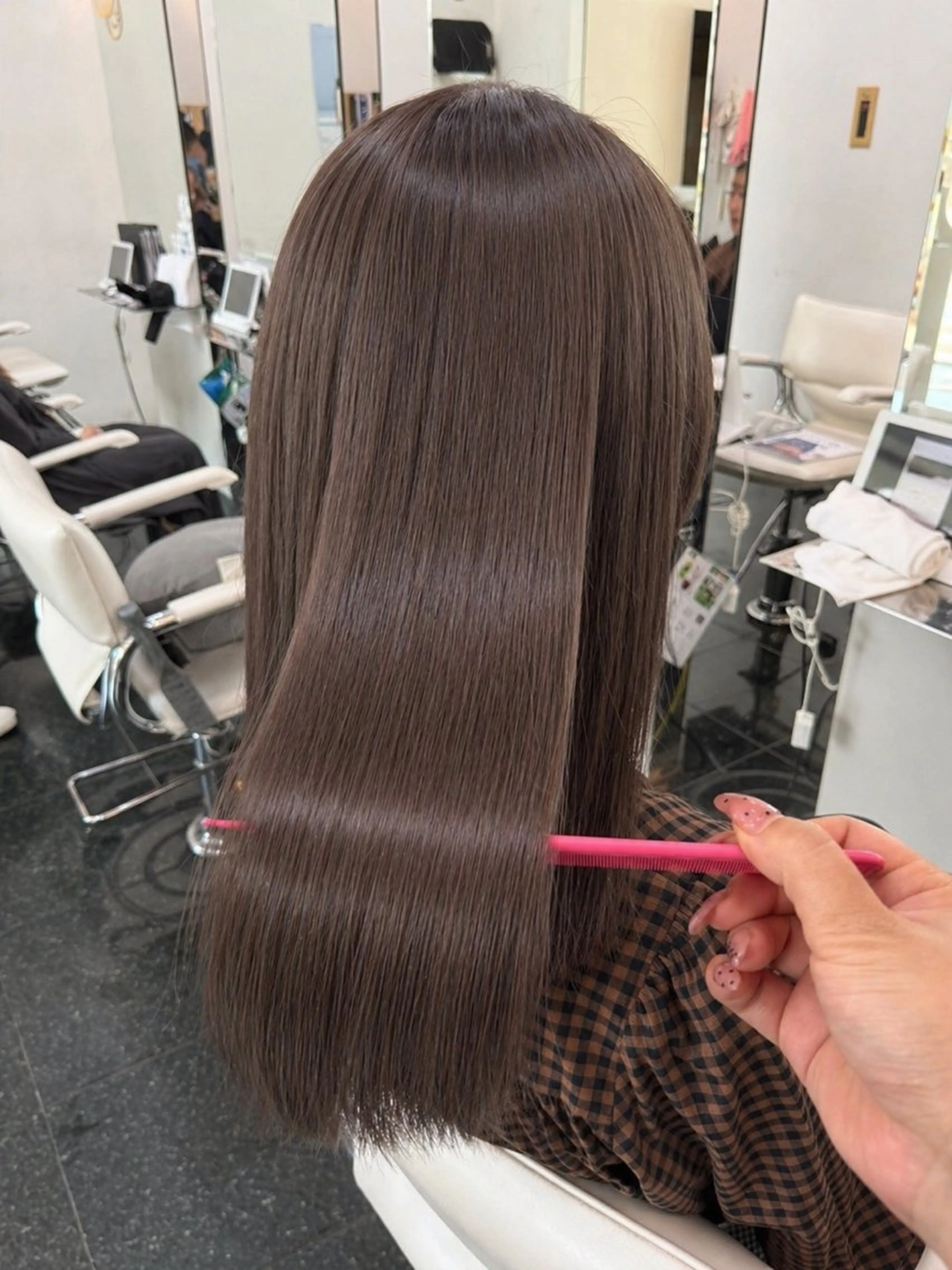 ロング カラー 透明感カラー 髪質改善 ヘアカラー 髪質改善カラー｜ Yukino🫧のヘアスタイル