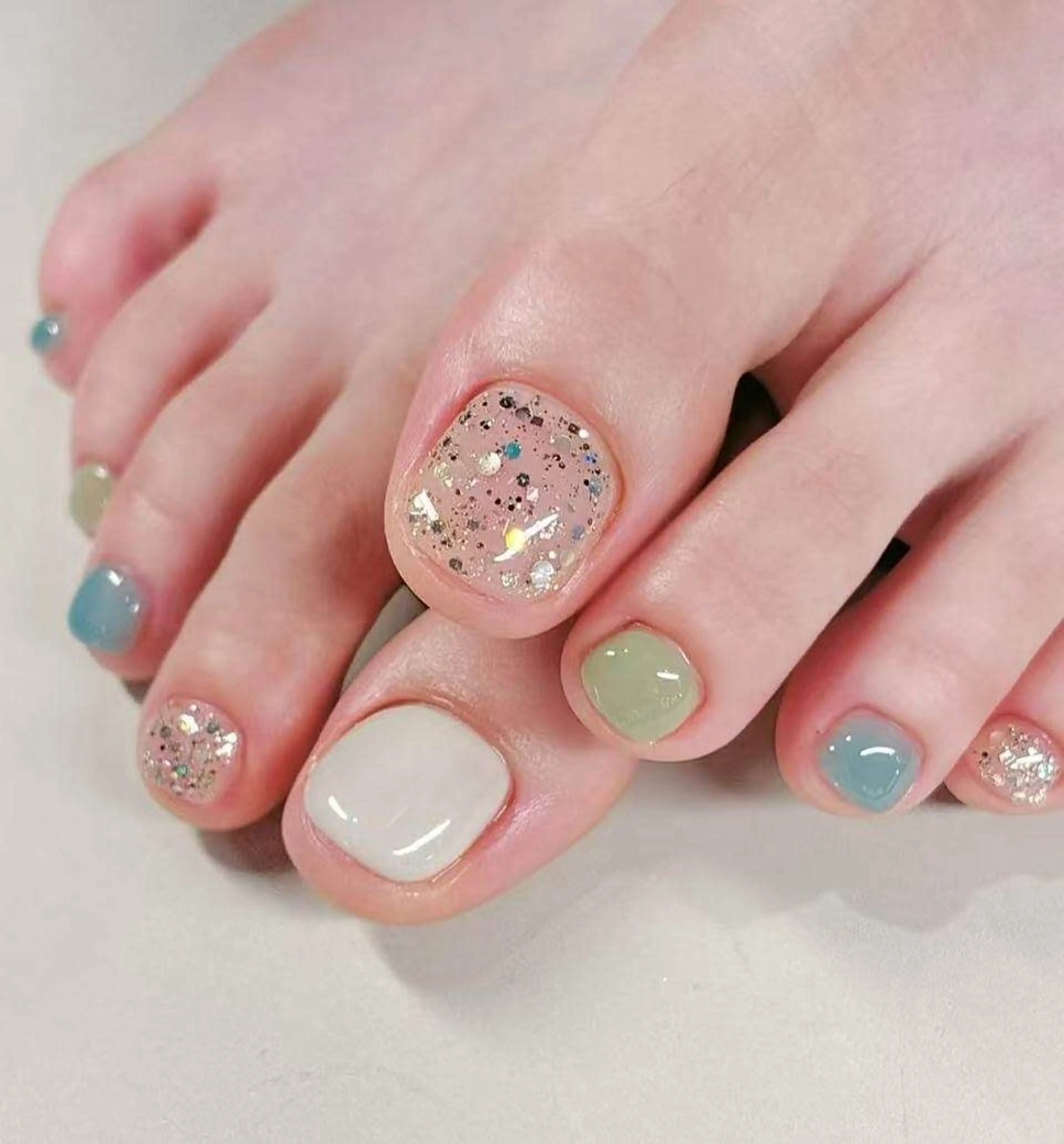 ネイル オーロラネイル フラワーネイル フットネイル フレンチネイル ジェルネイル フットネイル 相沢 さやかのネイルデザイン