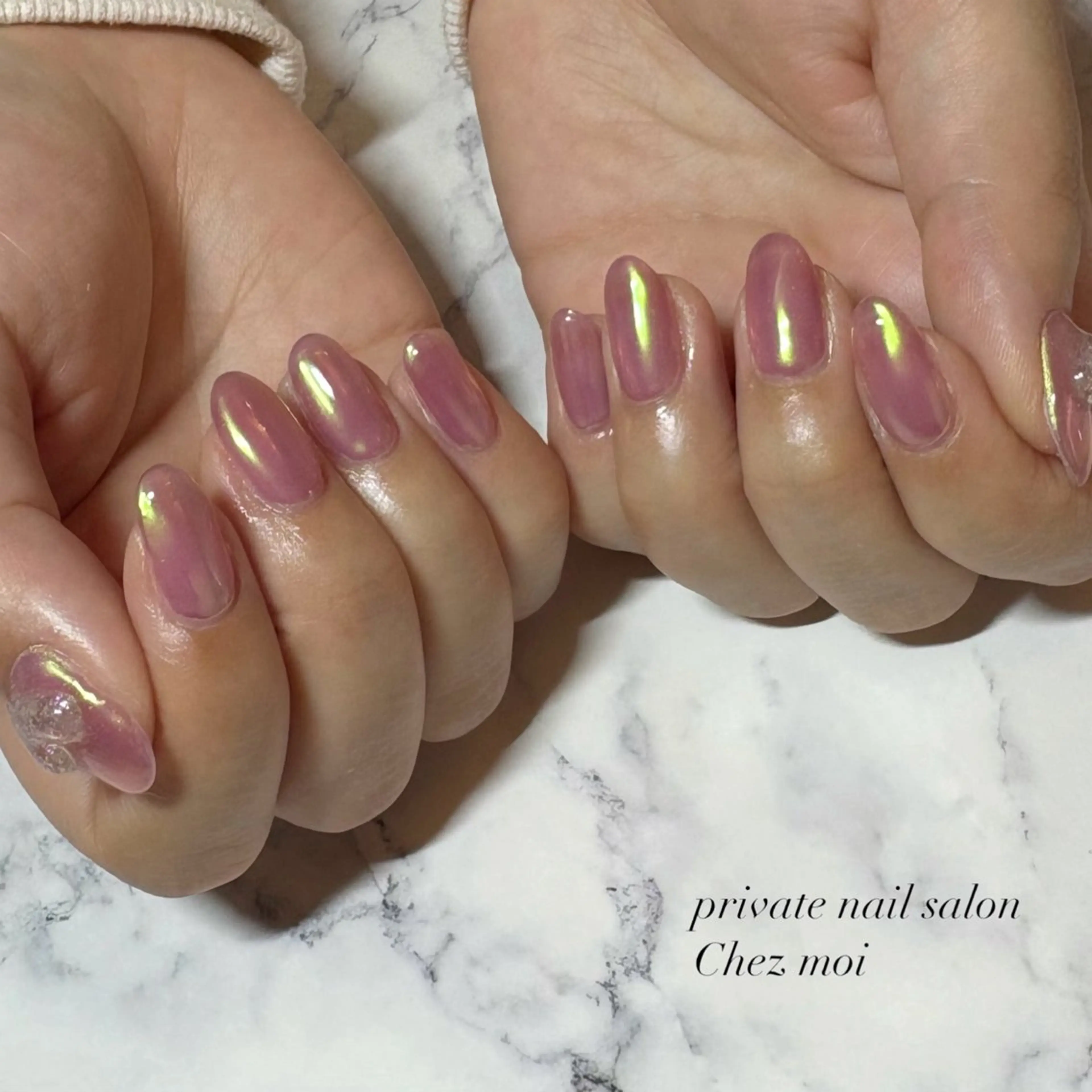 ネイル オーロラネイル KOMINE TOMOKOのネイルデザイン