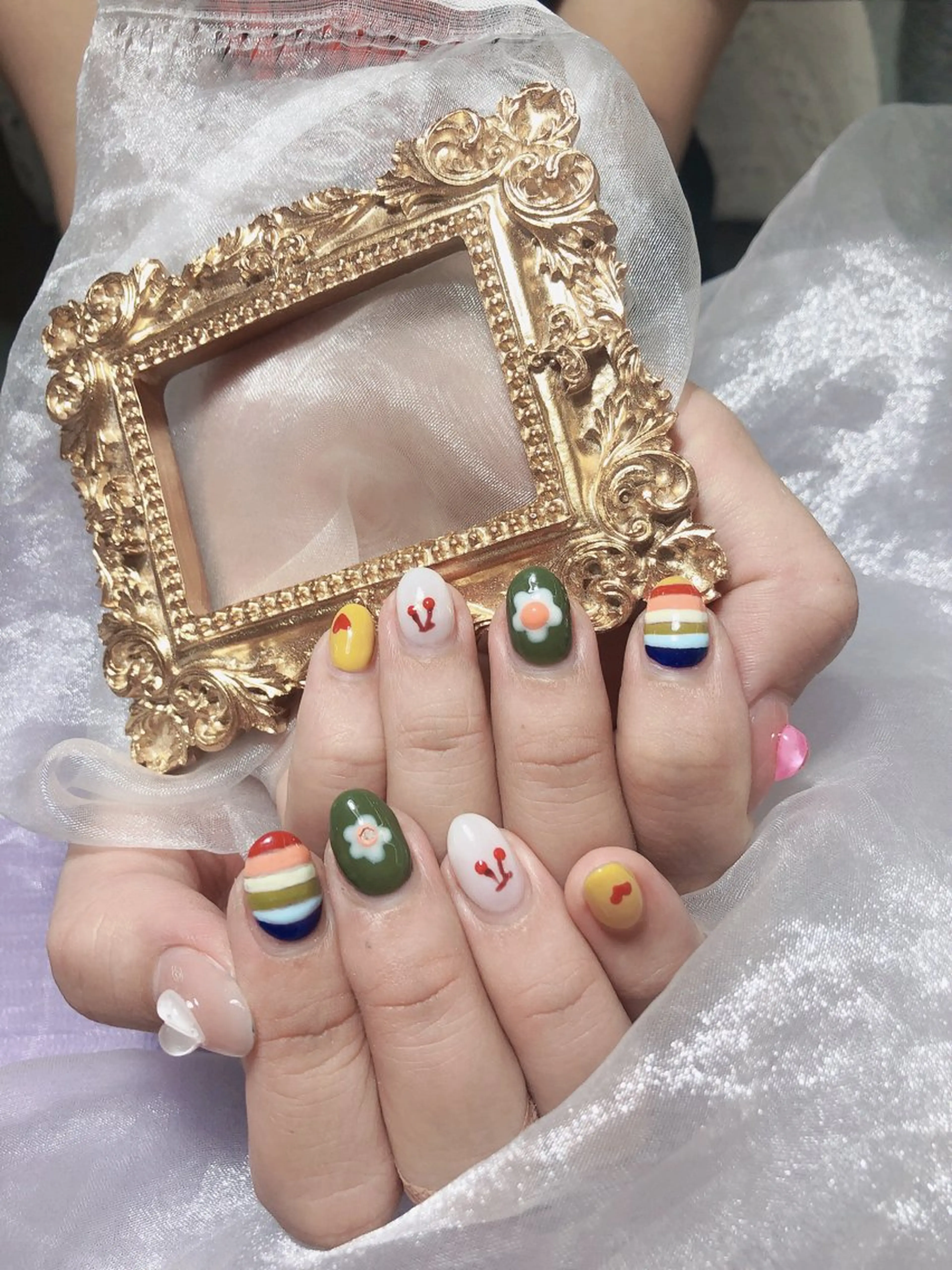 ネイル ハンドネイル VIVIAN リサのネイルデザイン