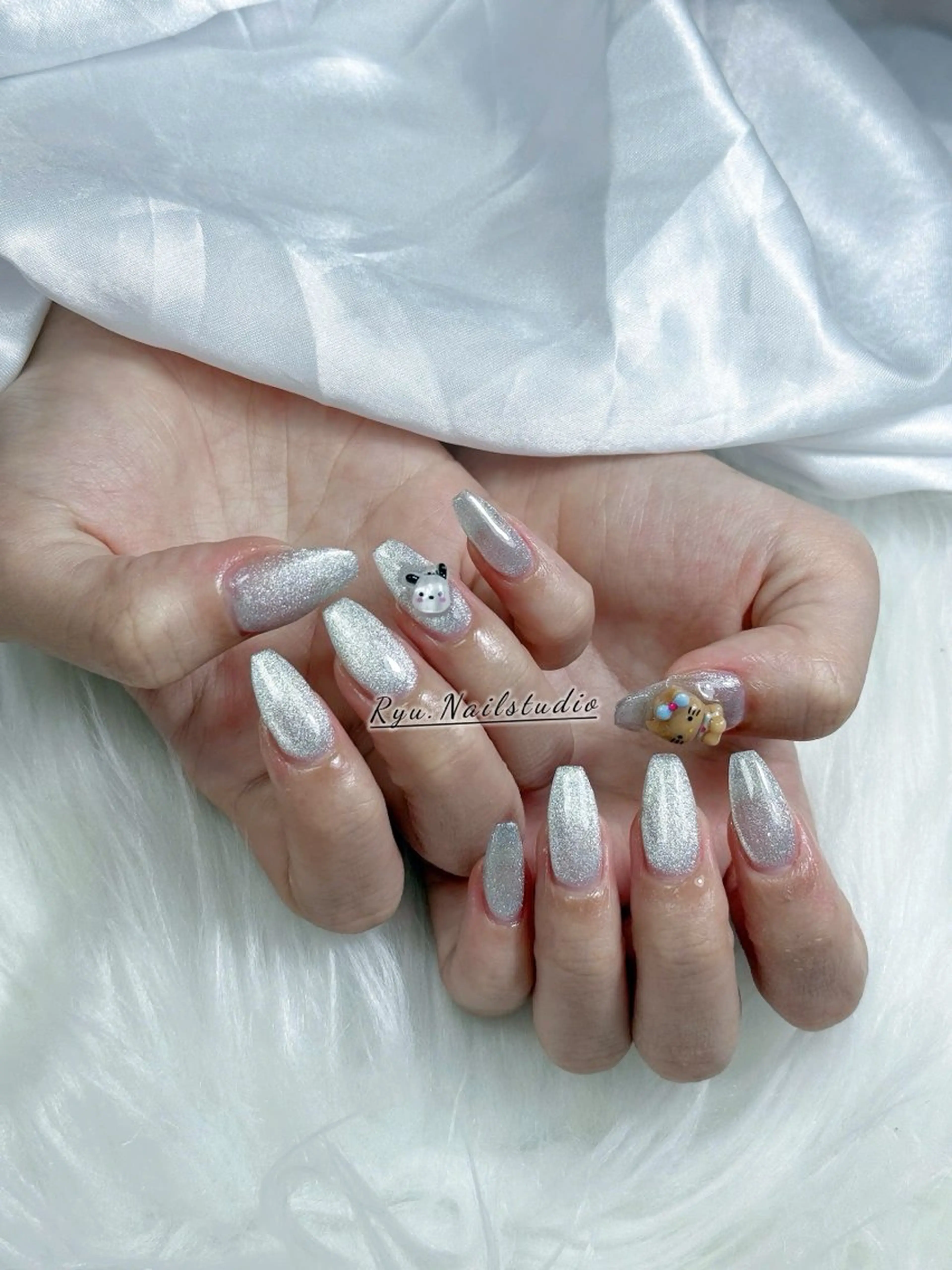 ネイル アートネイル フラワーネイル フレンチネイル ジェルネイル グラデーション ハンドネイル Ryu Nail NekoChanのネイルデザイン