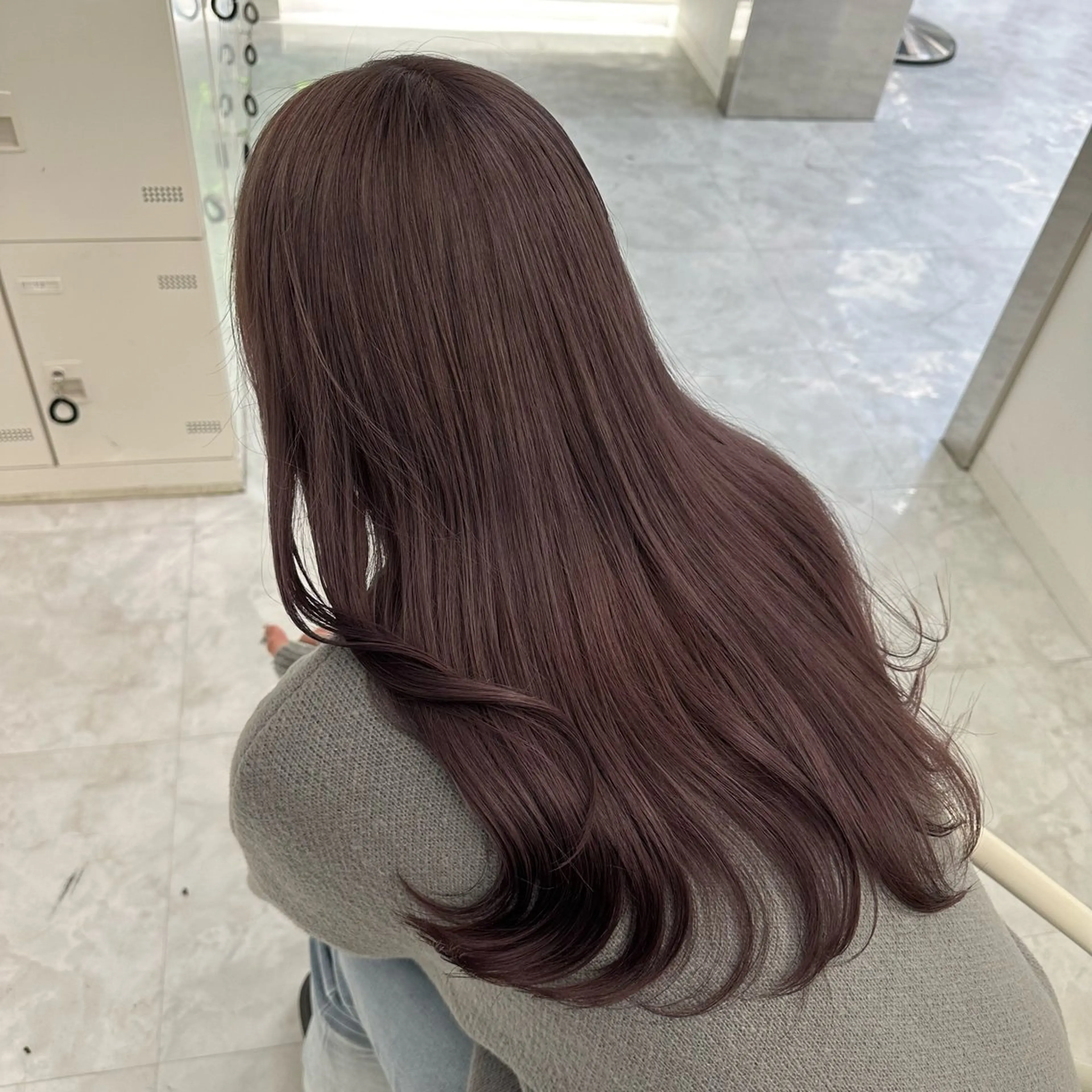 ロング ヘアカラー トリートメント 🤍韓国艶ワンホン ヘアMAYU🤍のヘアスタイル