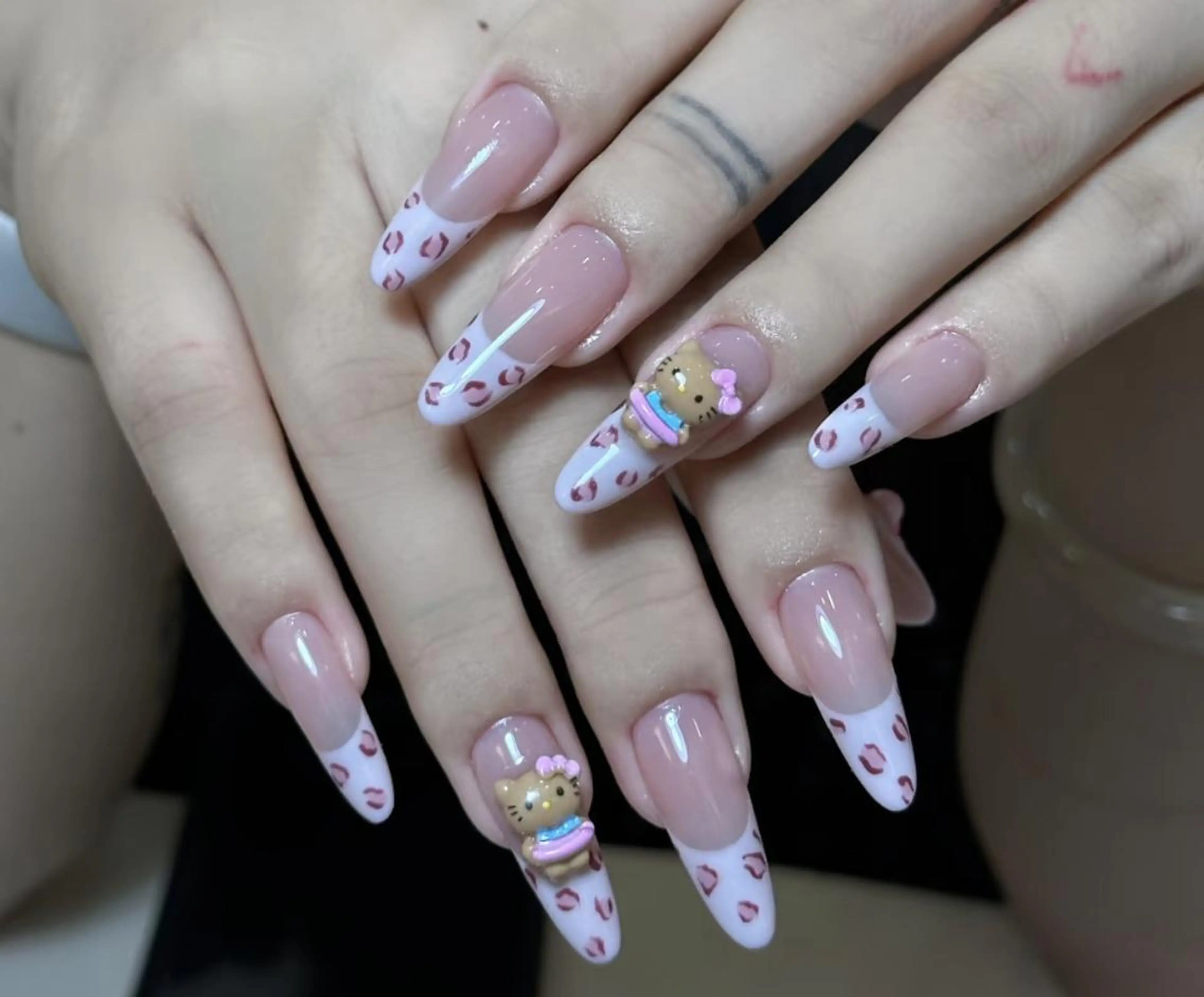 ネイル ハンドネイル 🎀 NaNa_nailのネイルデザイン
