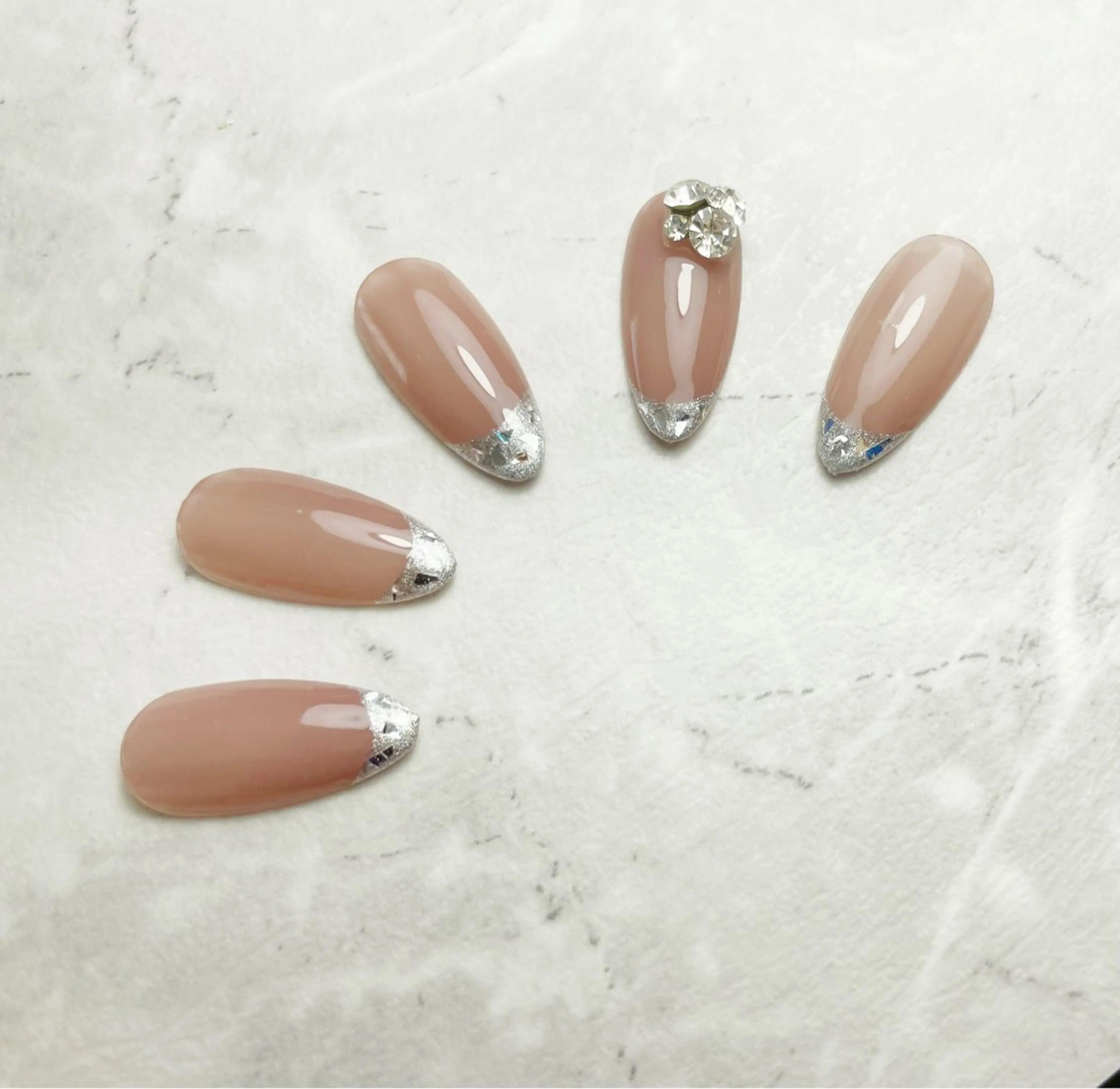 ネイル フレンチネイル ガラスフレンチ Ai Nailのネイルデザイン
