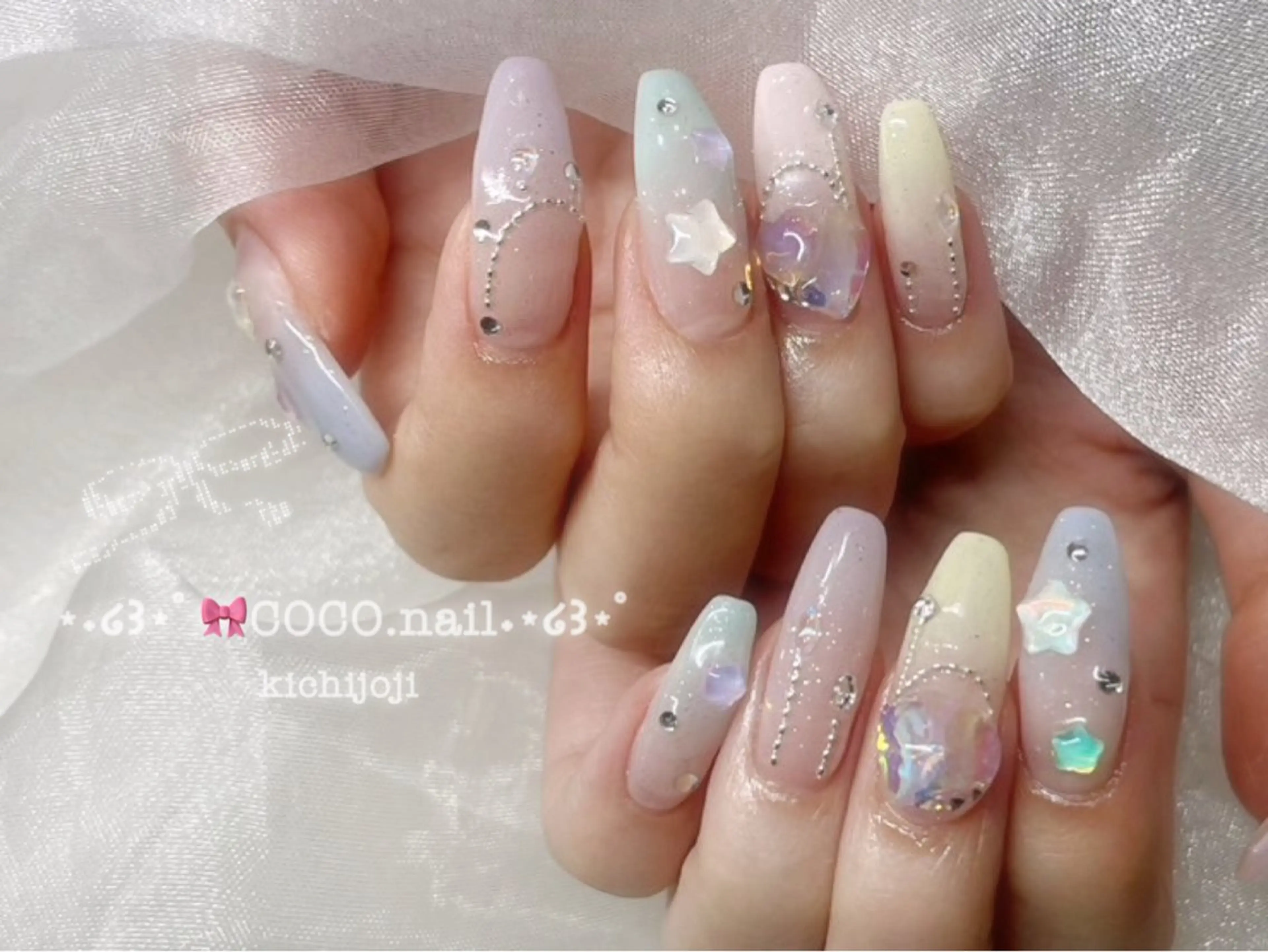 ネイル ハンドネイル フットネイル lili.nail y2k/長さ出しのネイルデザイン