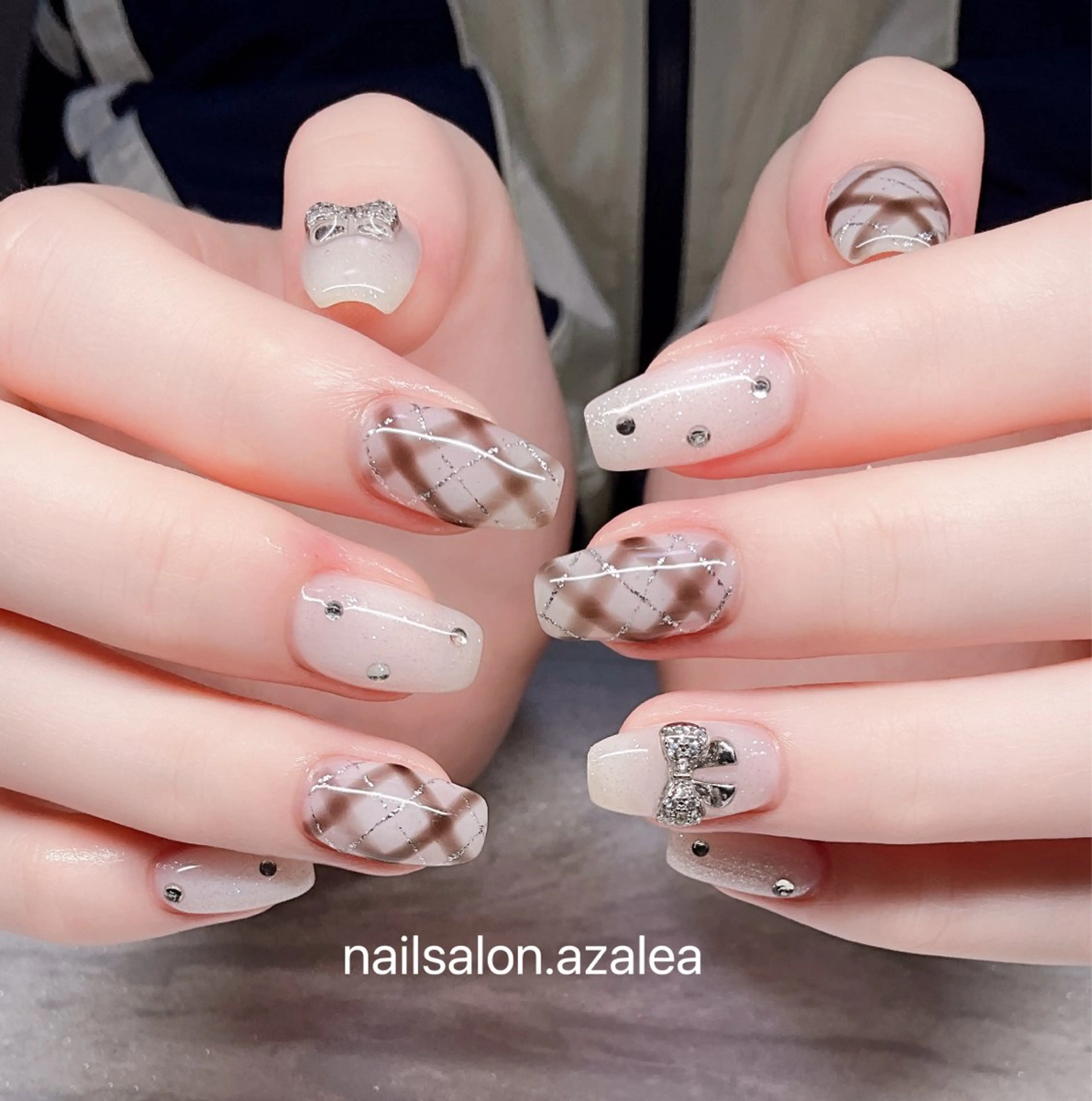 ネイル ハンドネイル R inのネイルデザイン