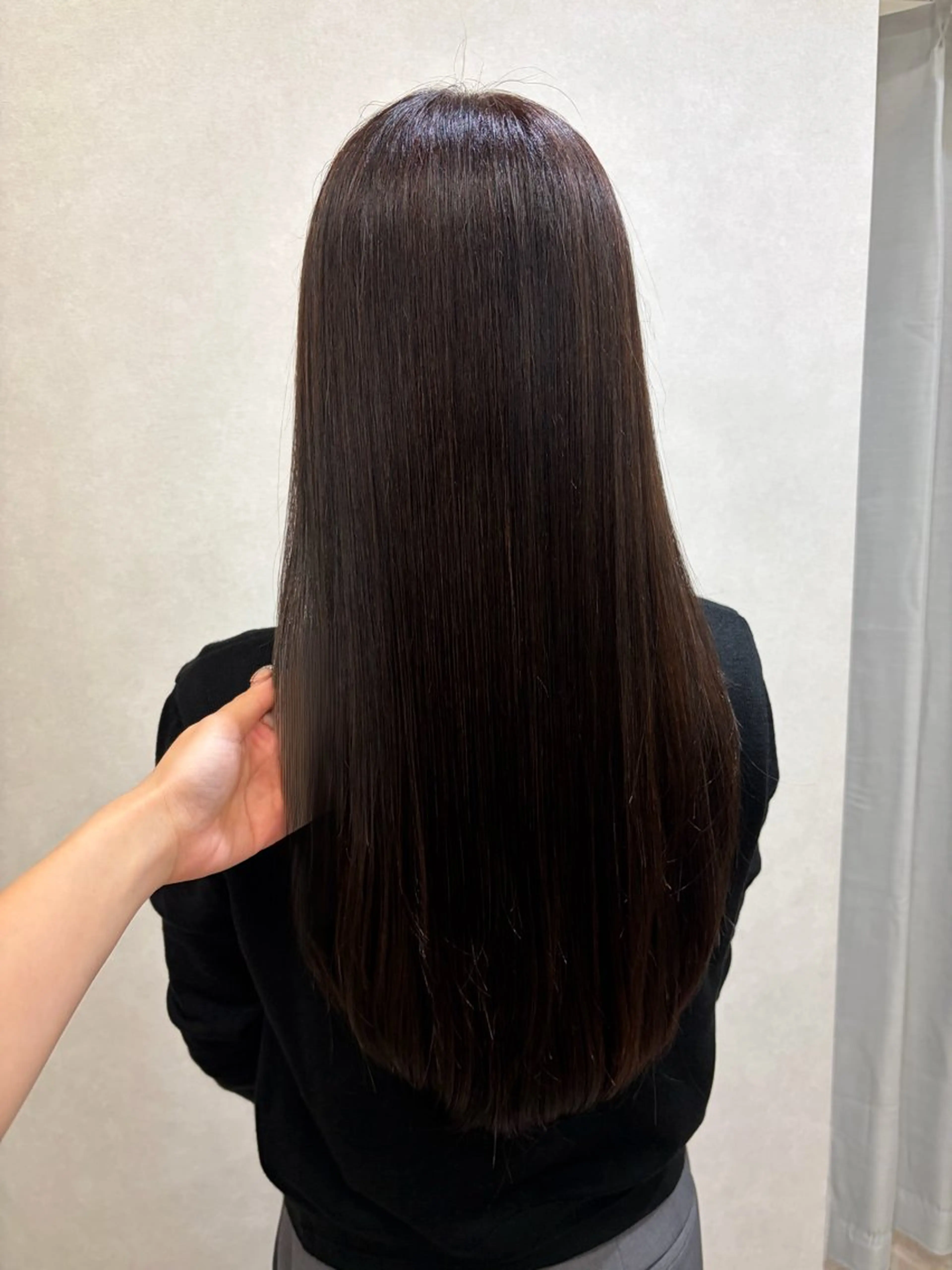 ロング カット トリートメント stylist 倉本恋のヘアスタイル