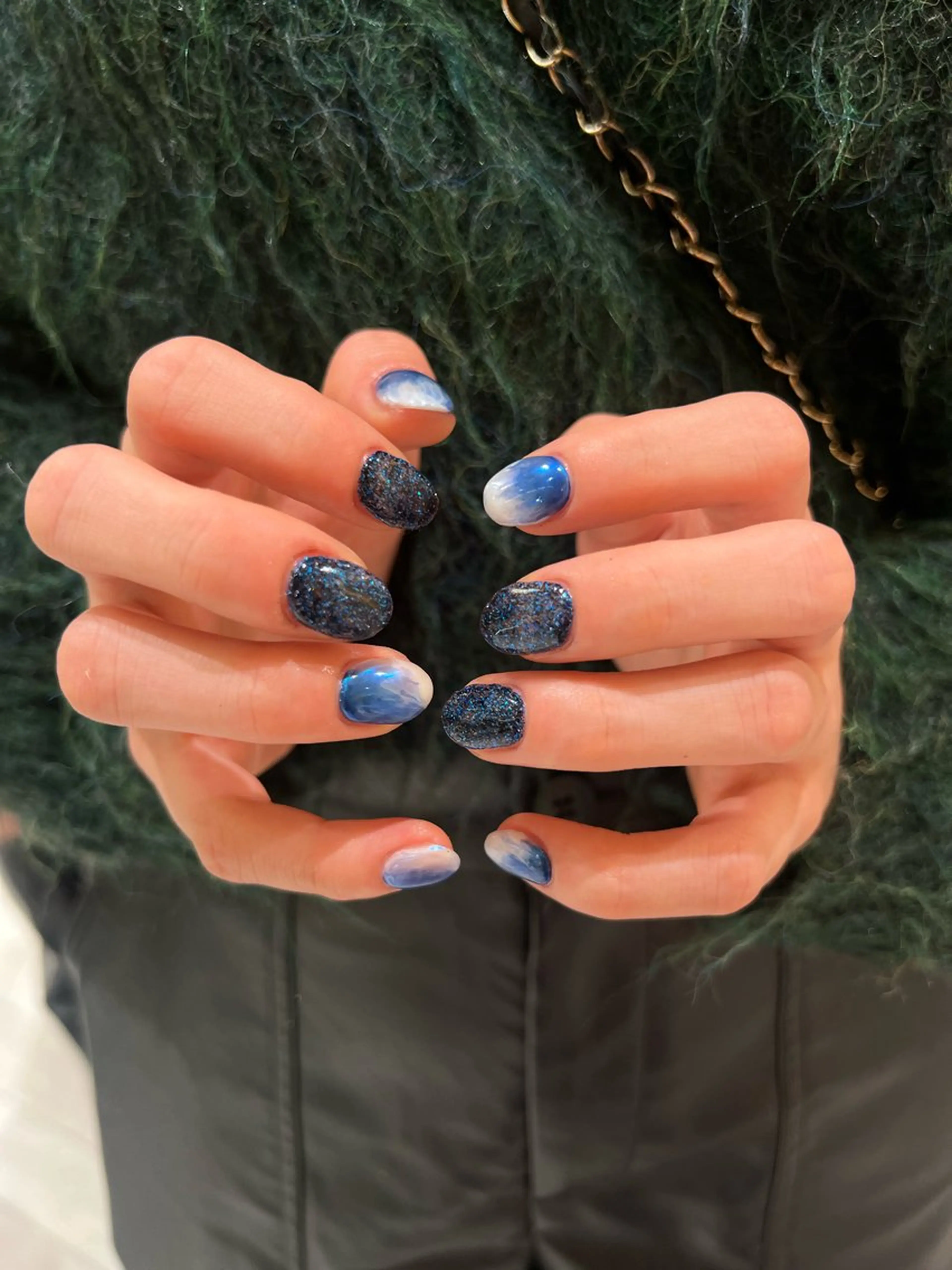 ネイル ブルー 酸性ストレート人気 No,1/カスミ🩰のヘアスタイル