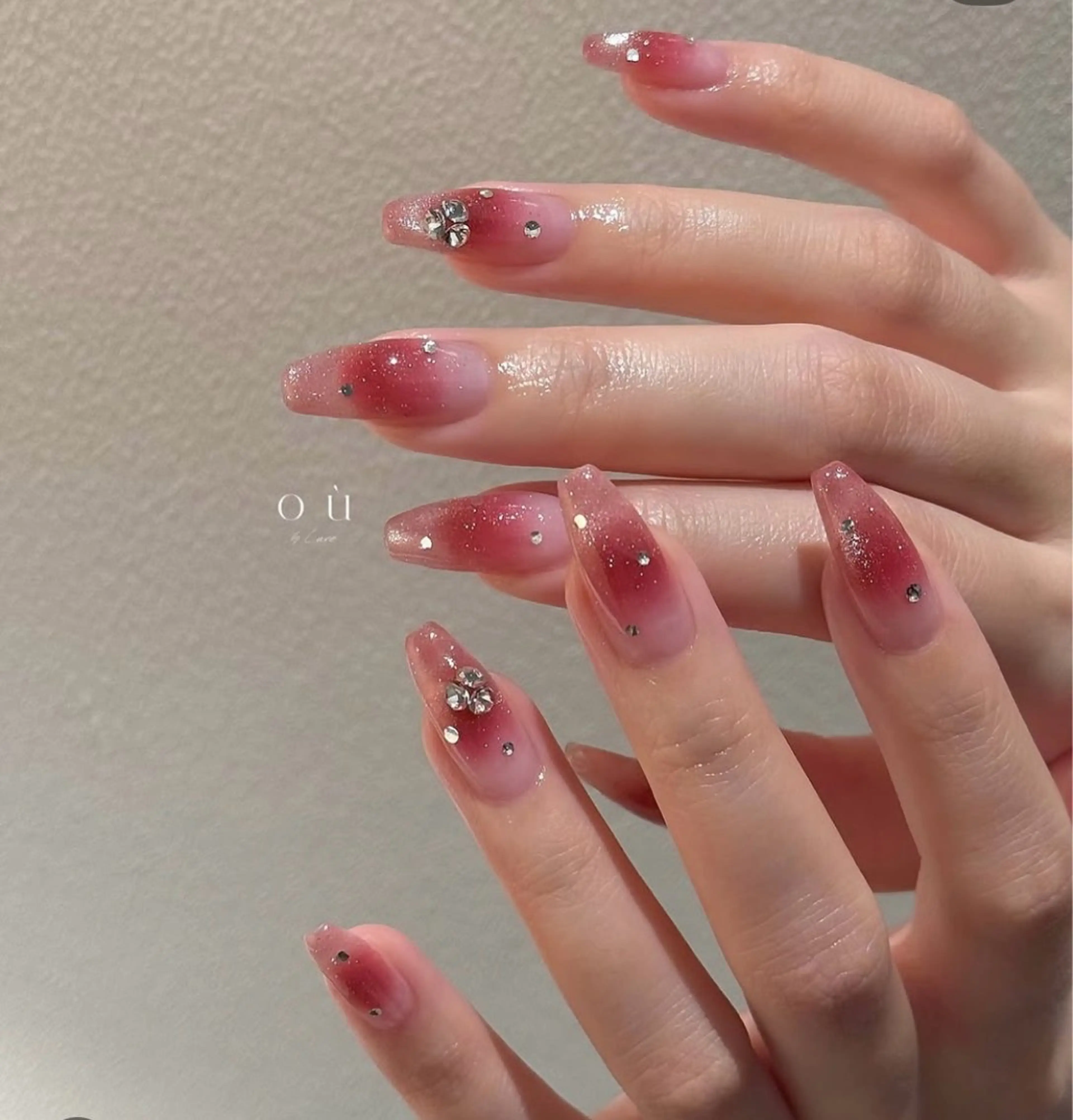 ネイル チークネイル フレンチネイル マグネットネイル マグネットフレンチ 持ち込み ハンドネイル JISOO ANA.CHUOのネイルデザイン