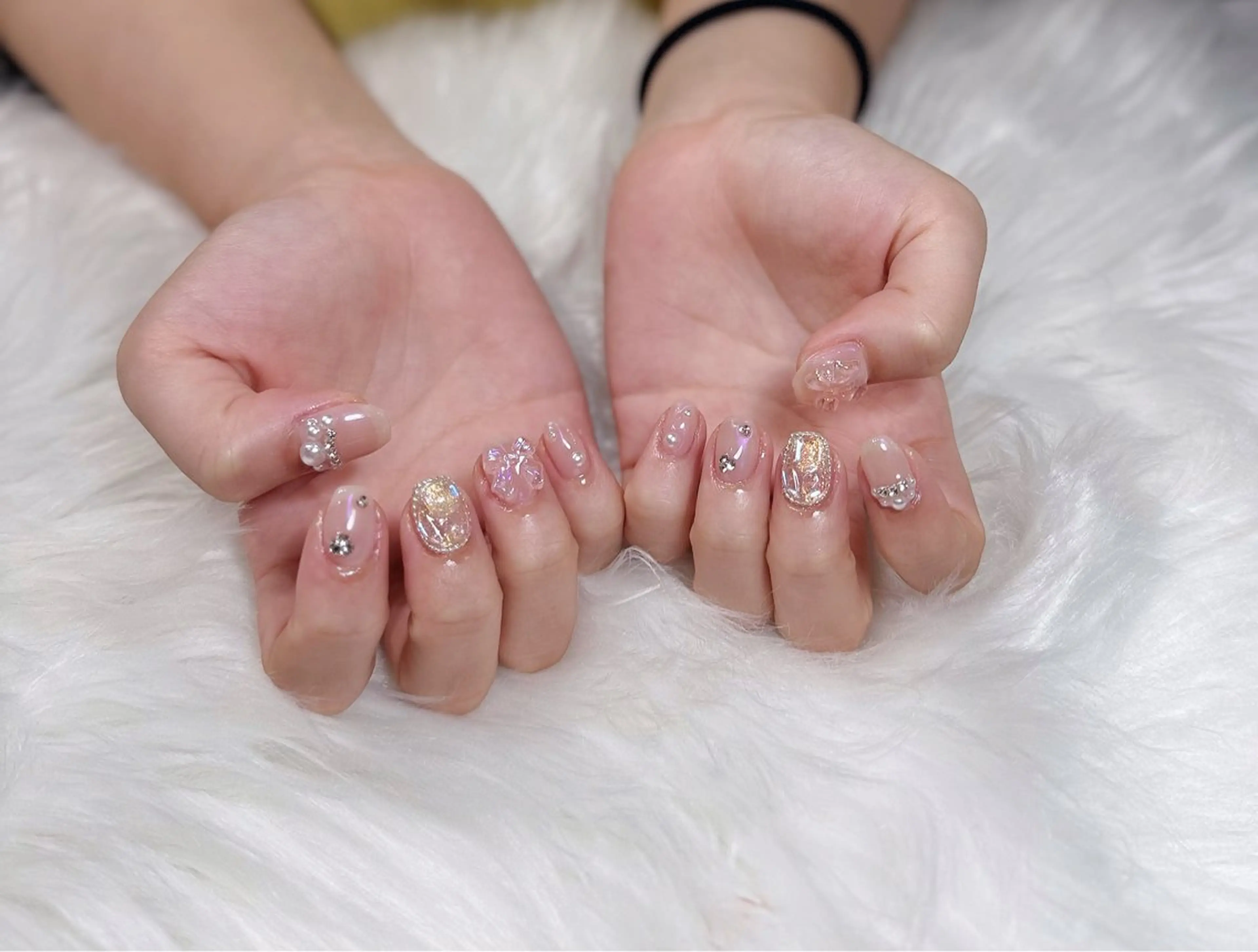 ネイル オーロラネイル チークネイル フットネイル フレンチネイル ジェルネイル ハンドネイル Nichi Nailsのネイルデザイン