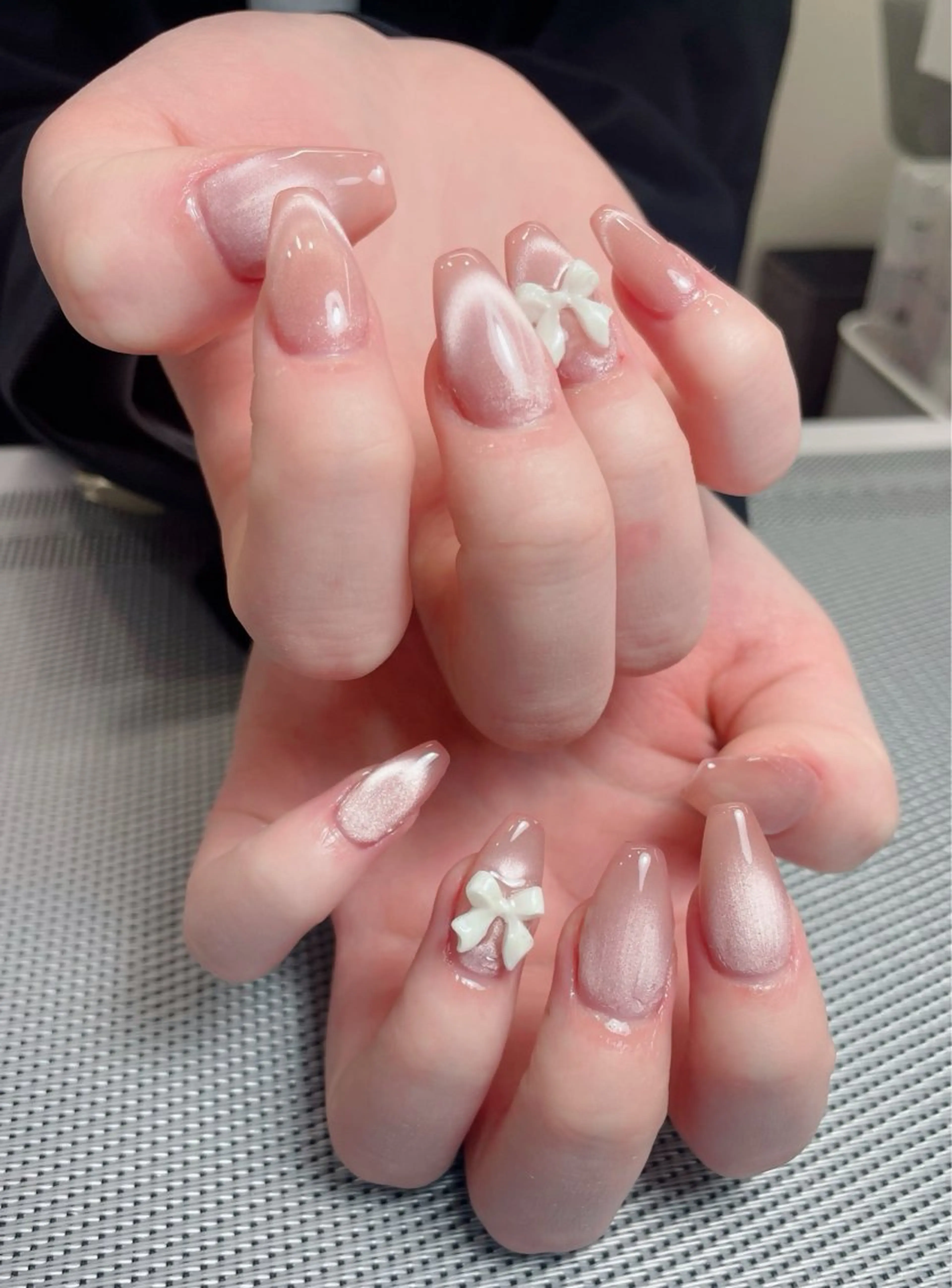 ネイル チークネイル 長さ出し フレンチネイル グラデーション キラキラネイル 中野駅から2分 MEO NAILのネイルデザイン