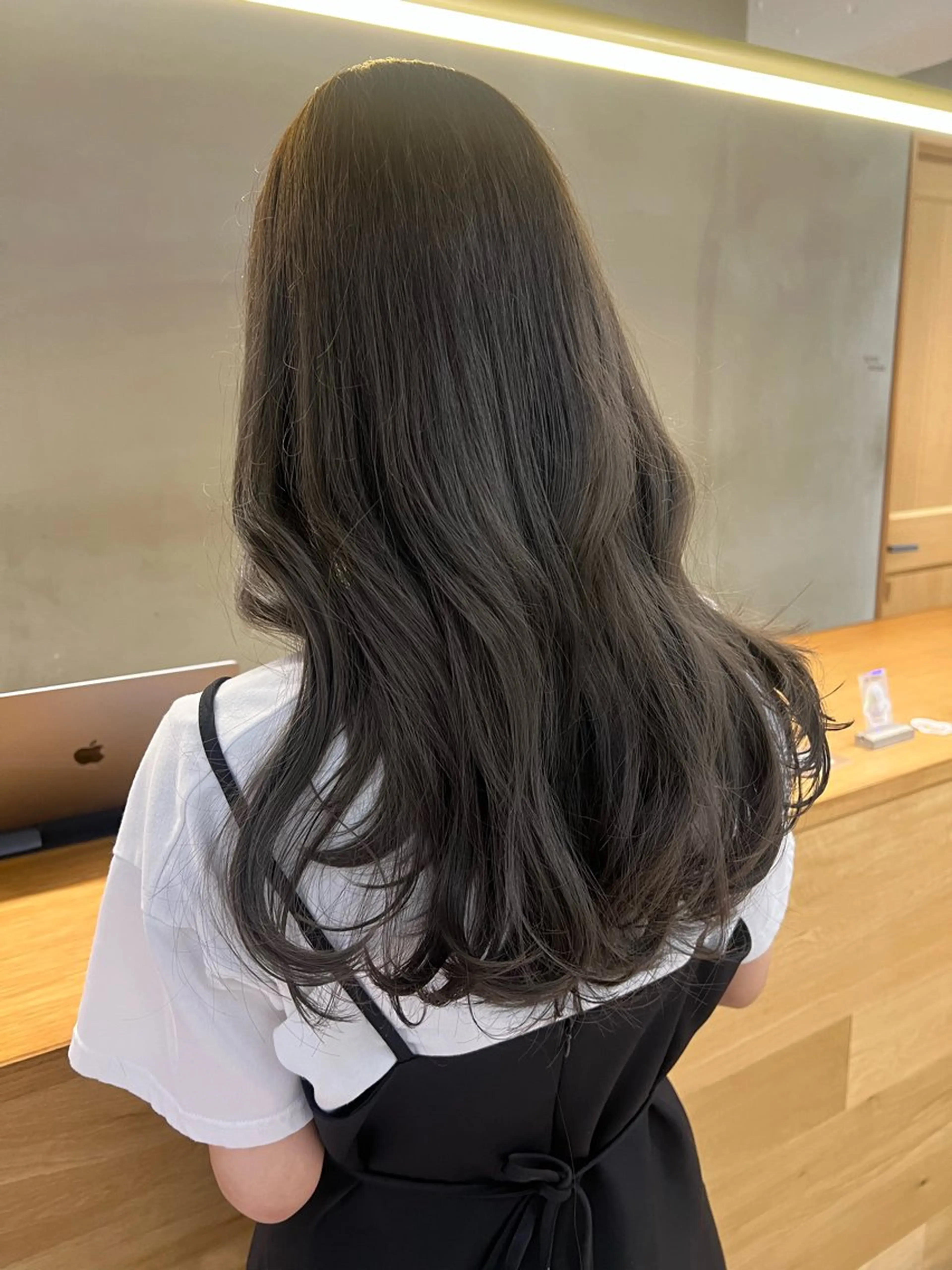 ロング カラー 透明感カラー カット ヘアカラー トリートメント レイヤーカット/暖色 カラー/mao🎀のヘアスタイル