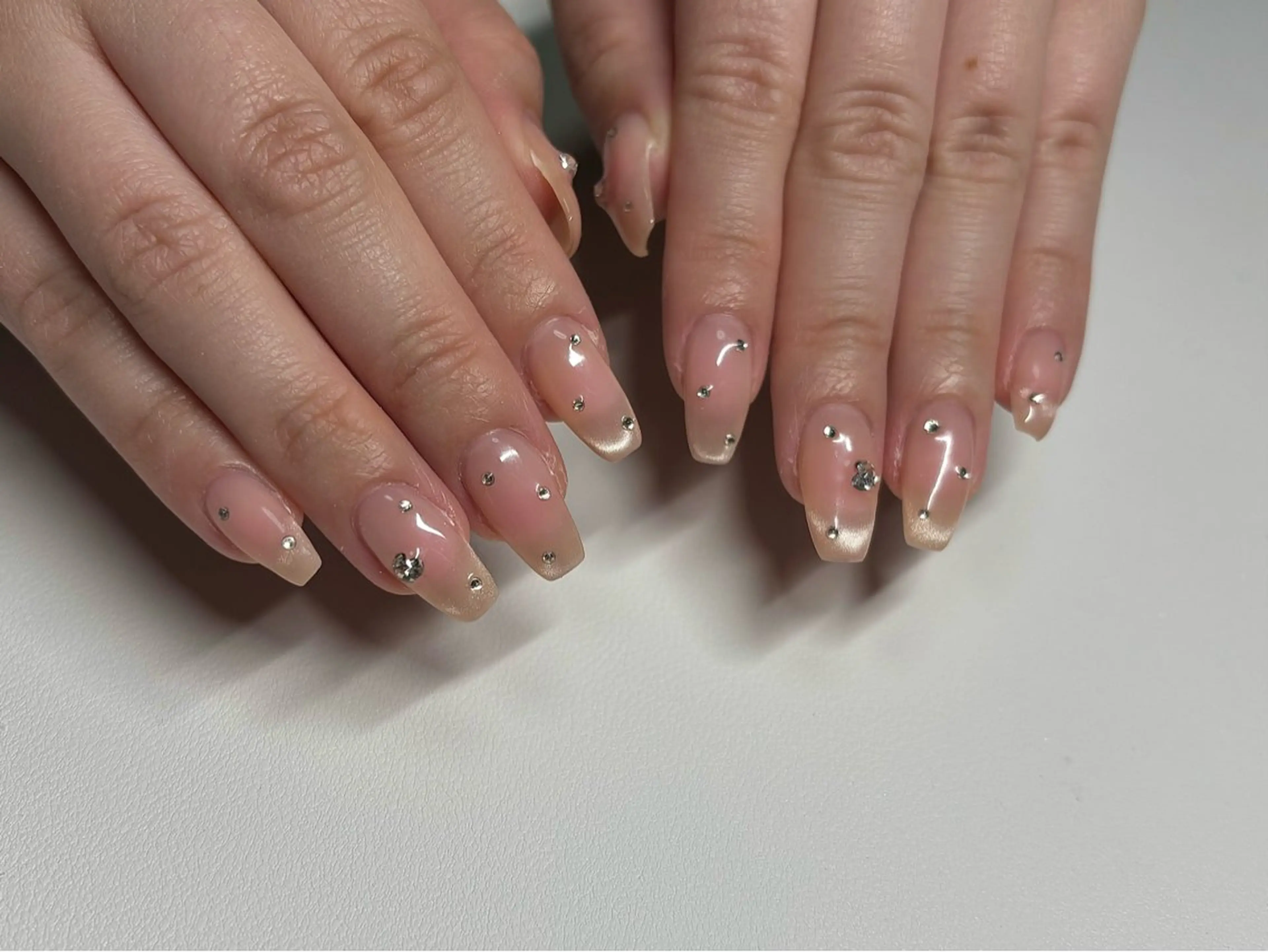 ネイル チークネイル フレンチネイル マグネットネイル マグネットフレンチ nayu nailのネイルデザイン