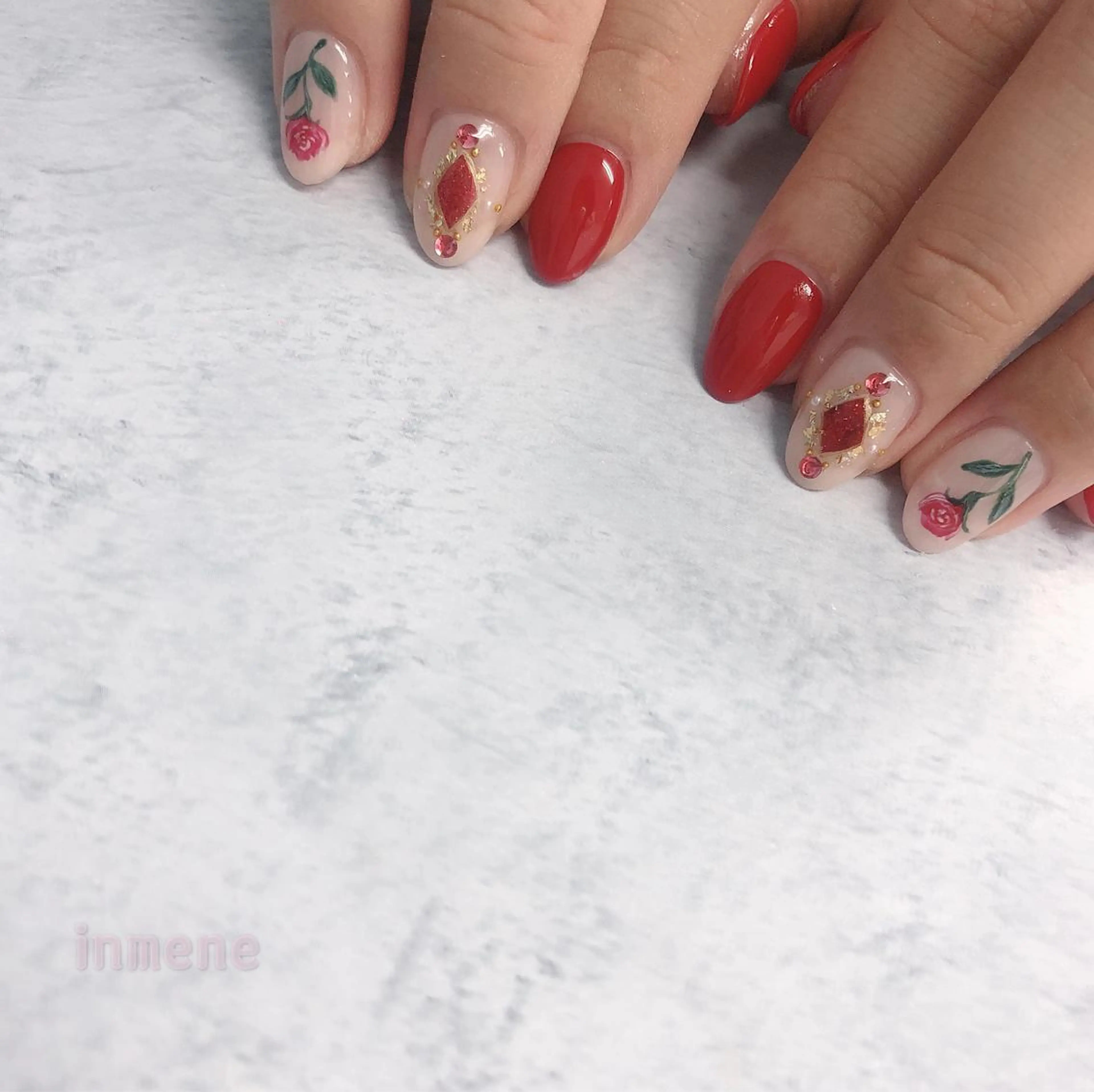 ネイル ハンドネイル IN MENEのネイルデザイン