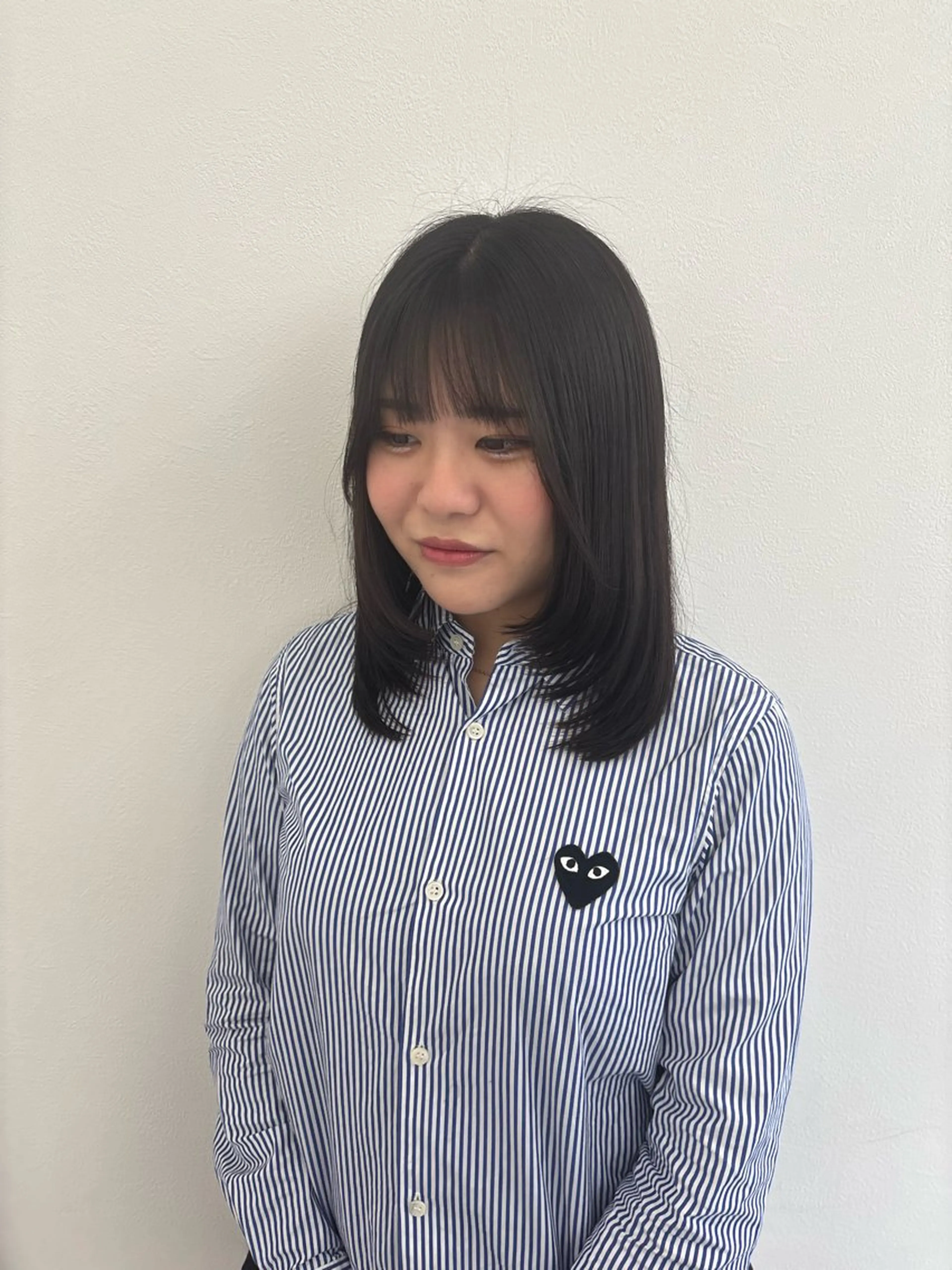 ミディアム ミディアムレイヤー 顔まわりレイヤー 顔周りカット レイヤーカット カット Ayano‪‪🎀似 合わせ×透明感🎀のヘアスタイル