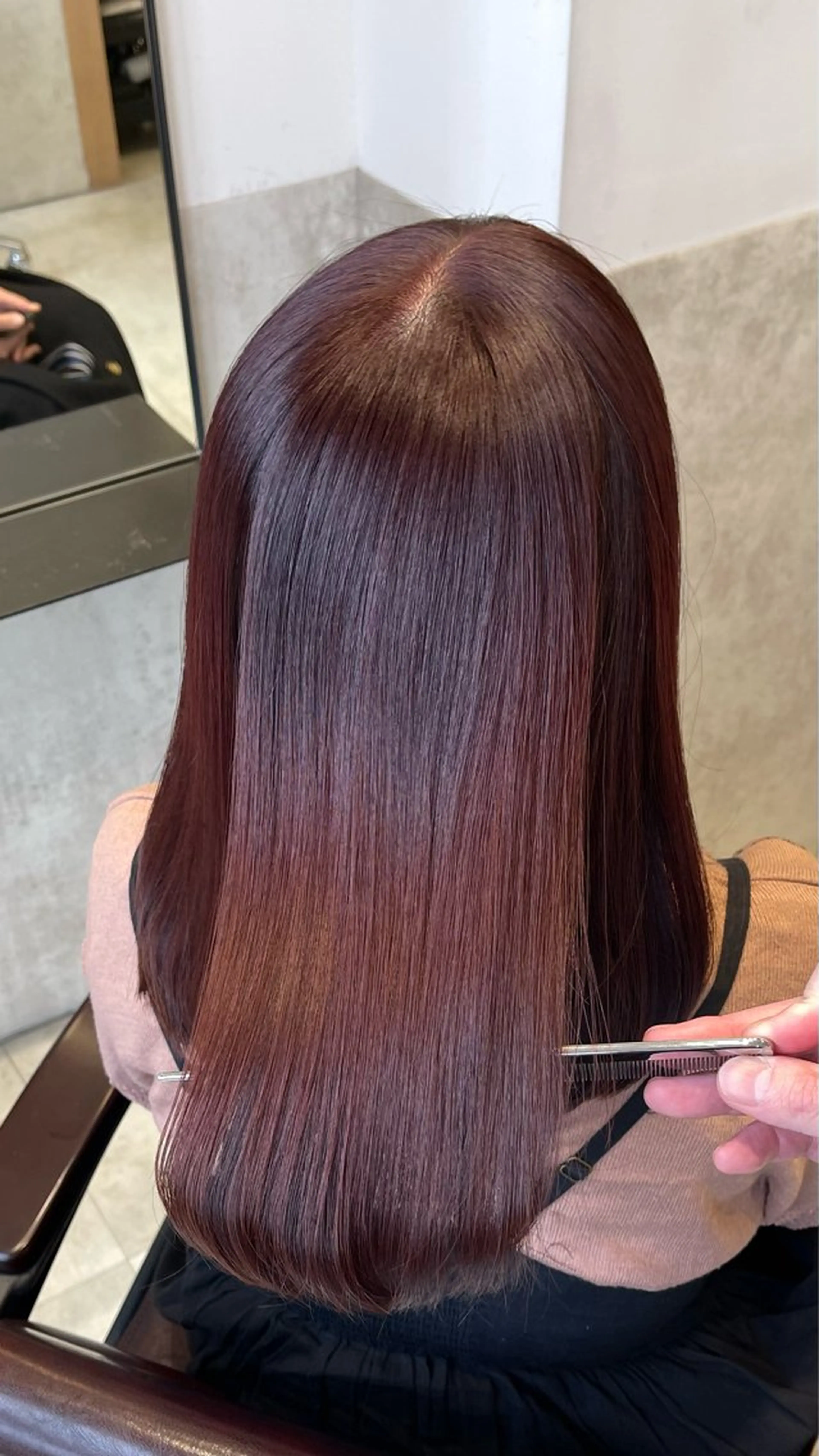 セミロング 縮毛矯正クロスパーマ 益子達也のヘアスタイル