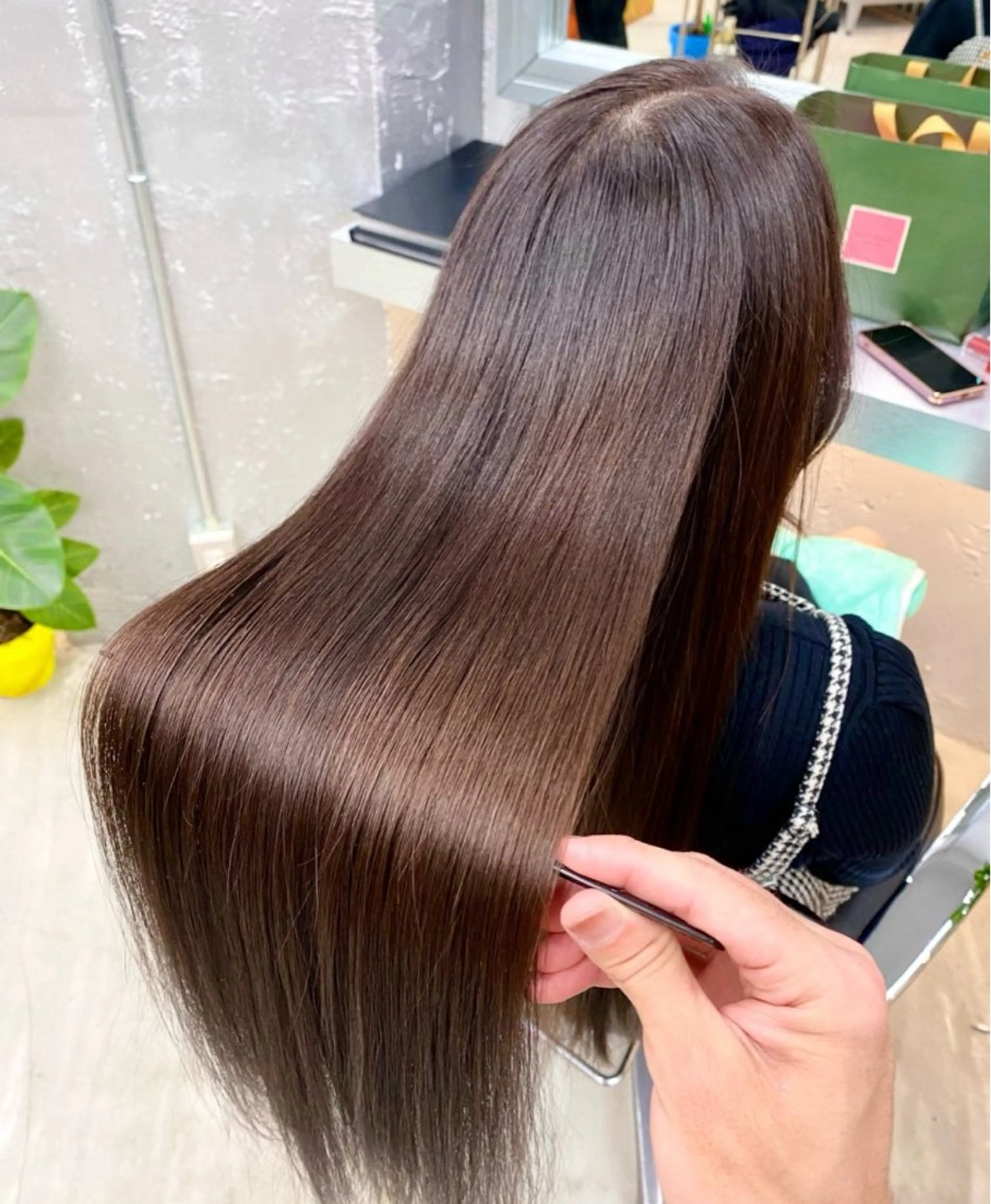 ロング パーマ 伸ばしかけ 縮毛矯正 酸性ストレート ストレートパーマ 縮毛矯正 艶髪と透明感を ‼️/若林のヘアスタイル