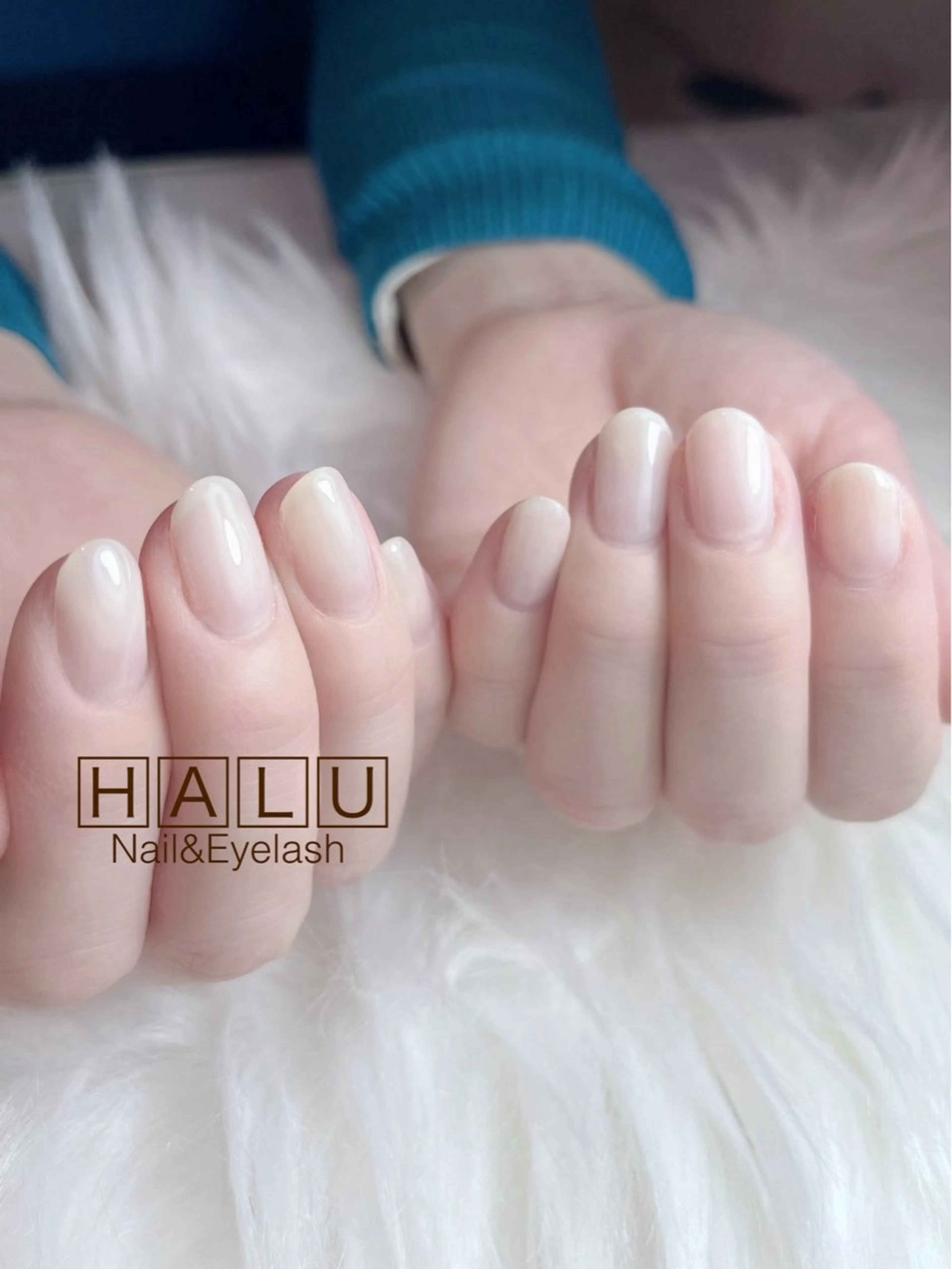 ネイル ホワイト HALU ハルのネイルデザイン