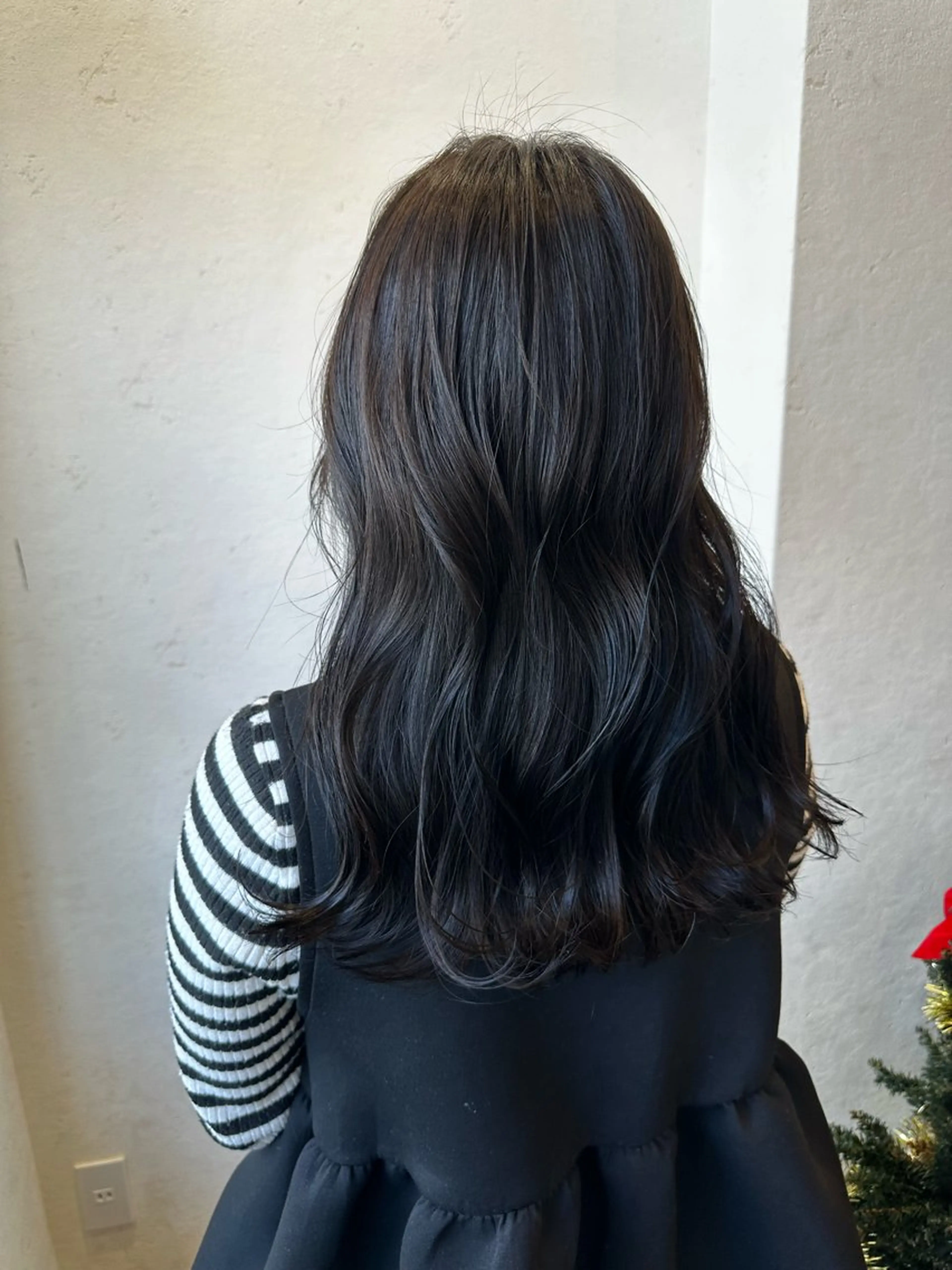 ロング ヘアカラー 中谷 瑞稀のヘアスタイル