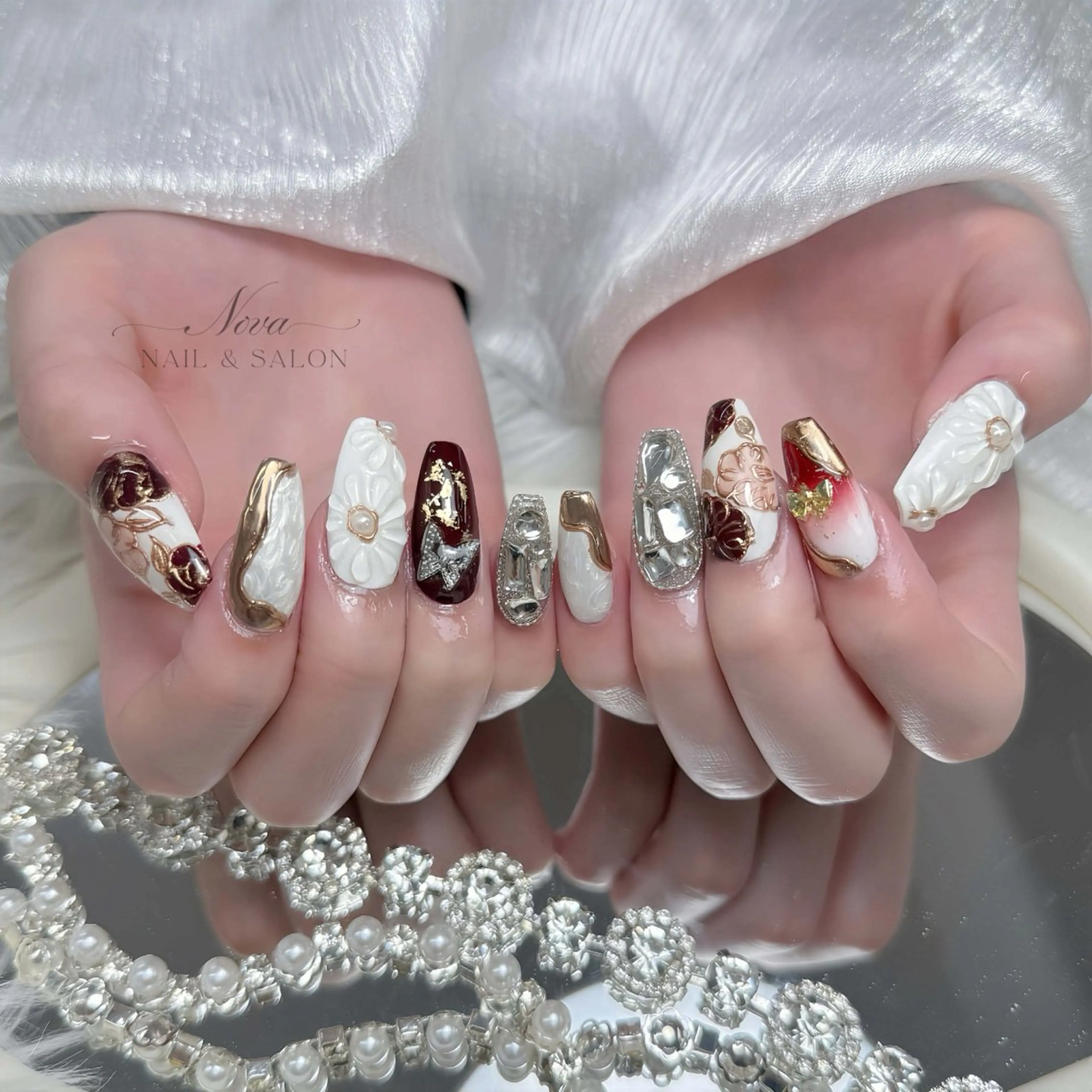 ネイル ハンドネイル ハンドケア Nova Nail Nambaのネイルデザイン