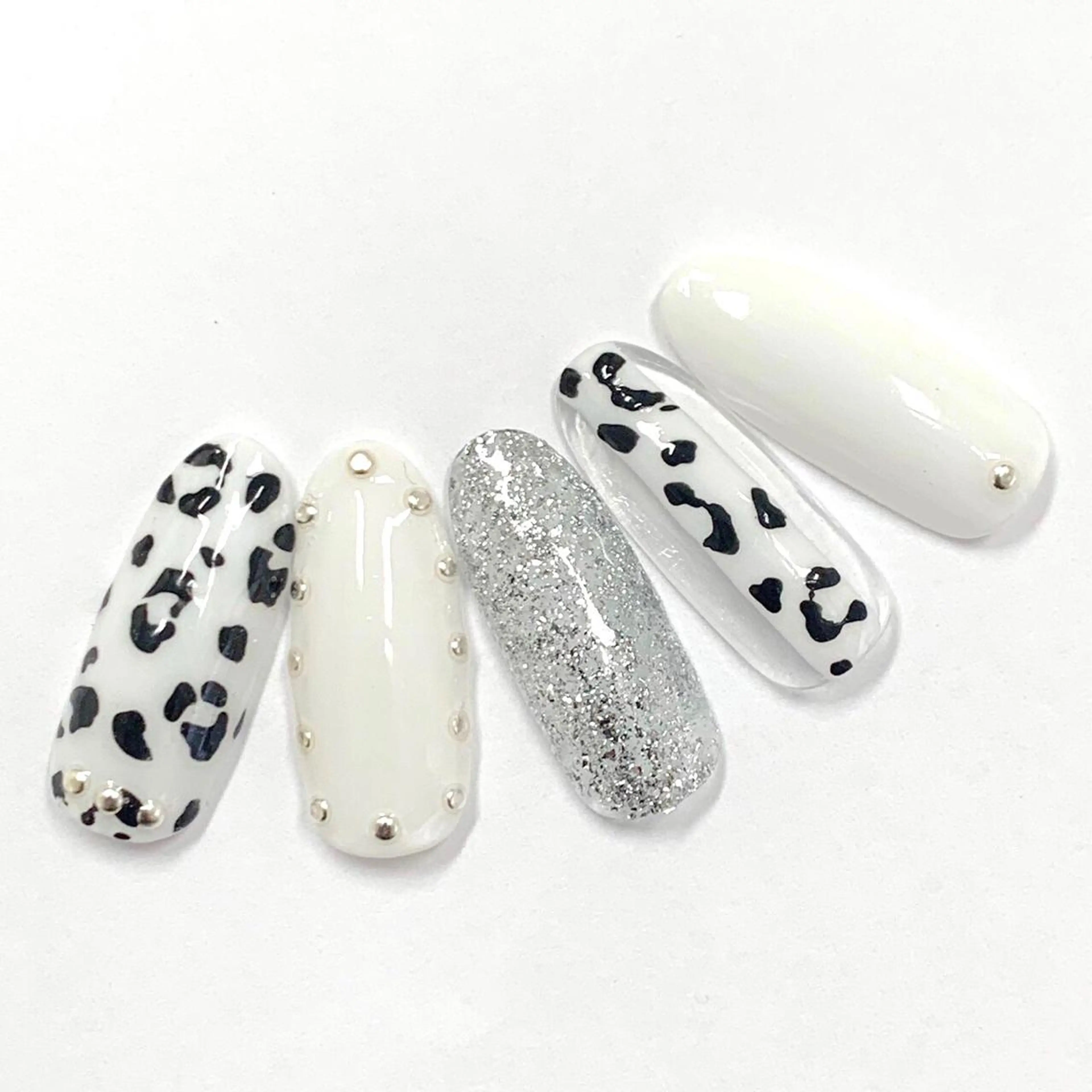 ネイル ハンドネイル フットネイル NailBeauty コルンのネイルデザイン