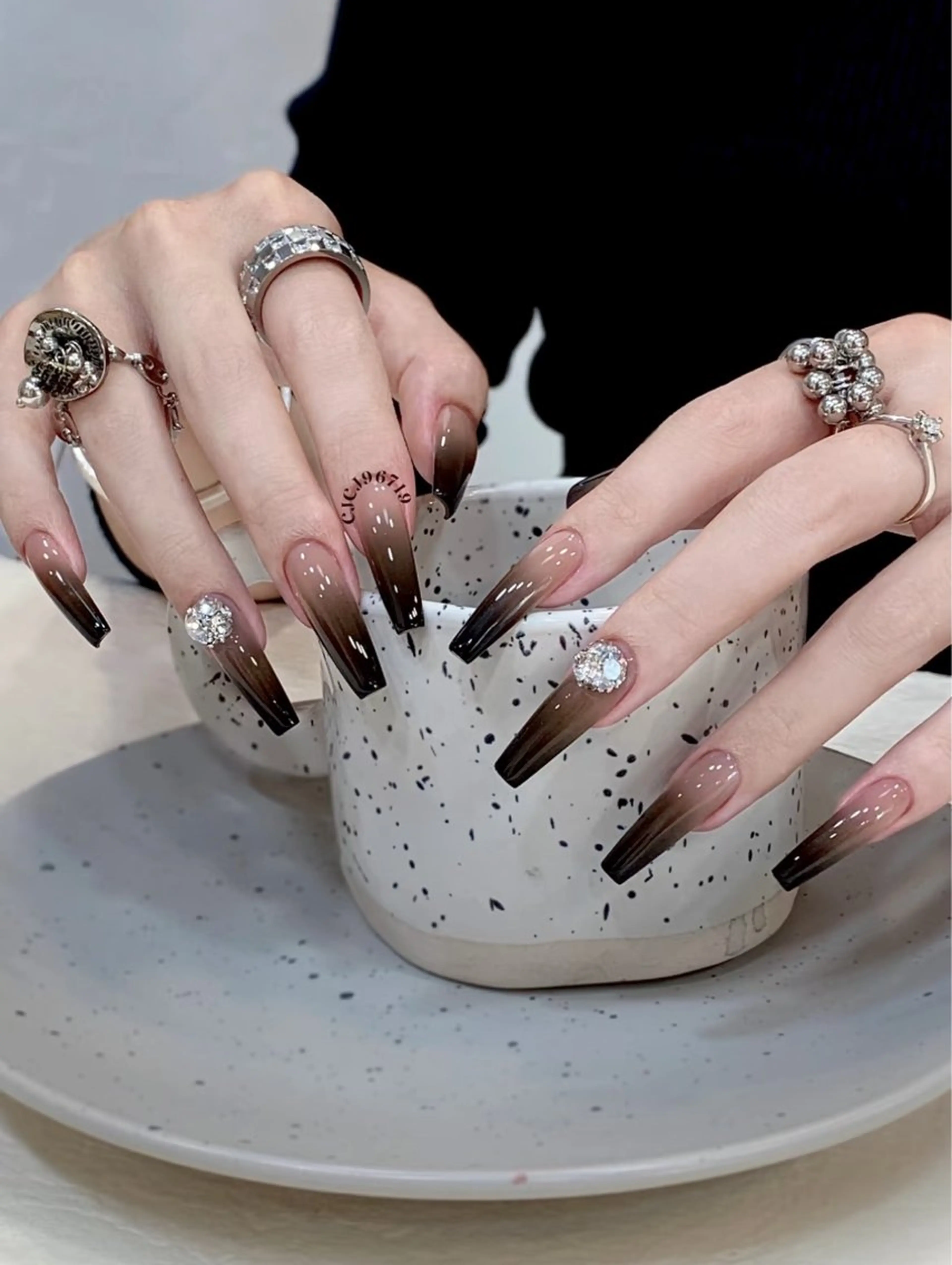 ネイル Y3 Nail Salon所属・Y3 NailSalonのネイルデザイン