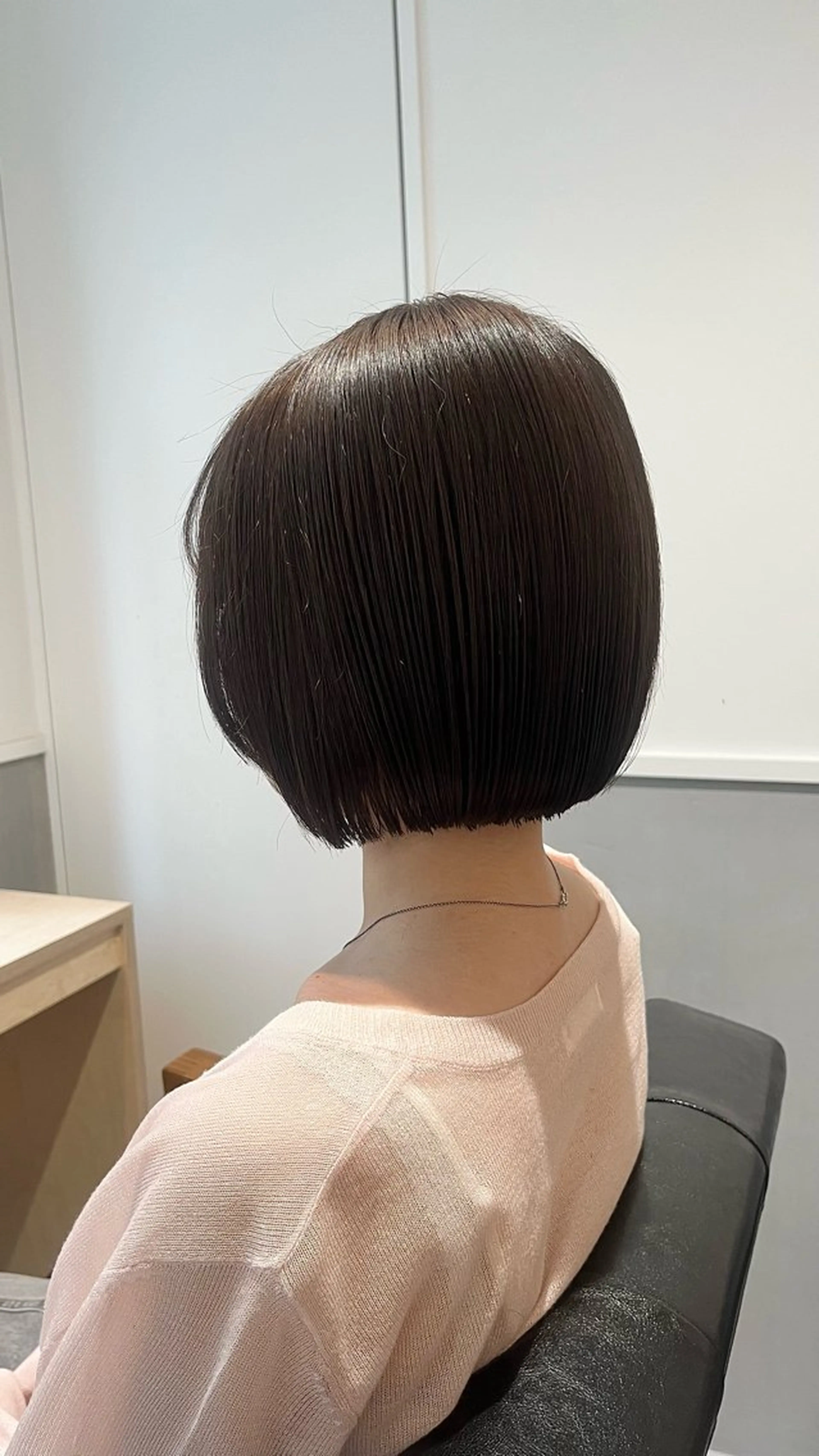 ミディアム ボブ カット ヘアカラー 切りっぱなしボブ/ 艶カラー/綾莉のヘアスタイル