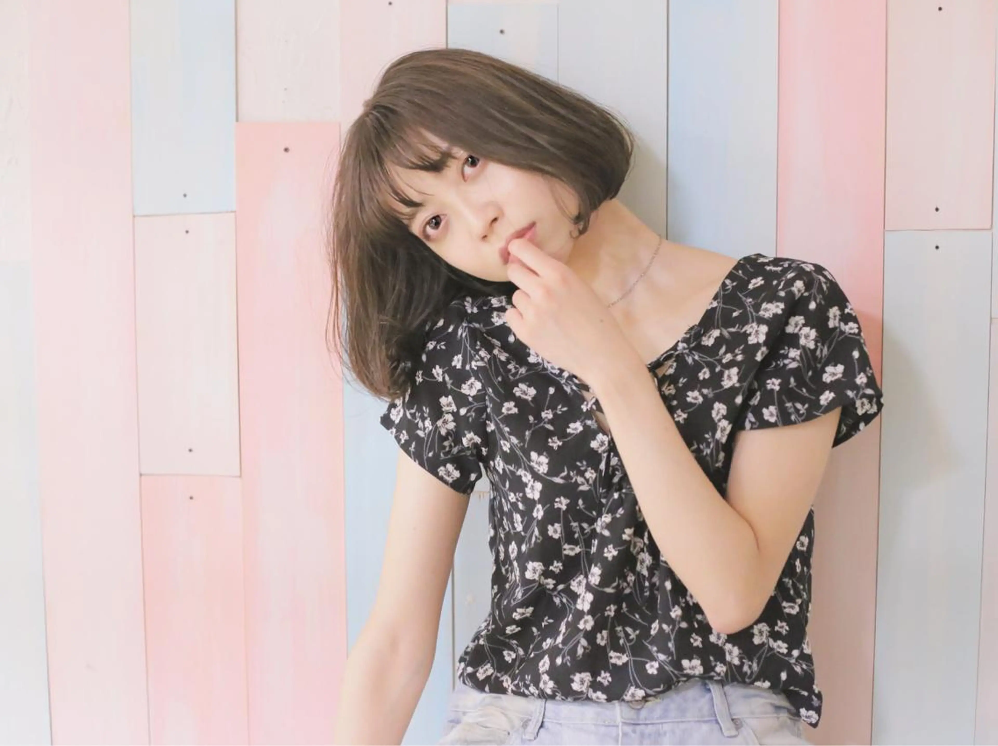 ショート カラー ヘアカラー トリートメント 盛れる顔周りカット ♥️韓国ヘア"ちぇるのヘアスタイル