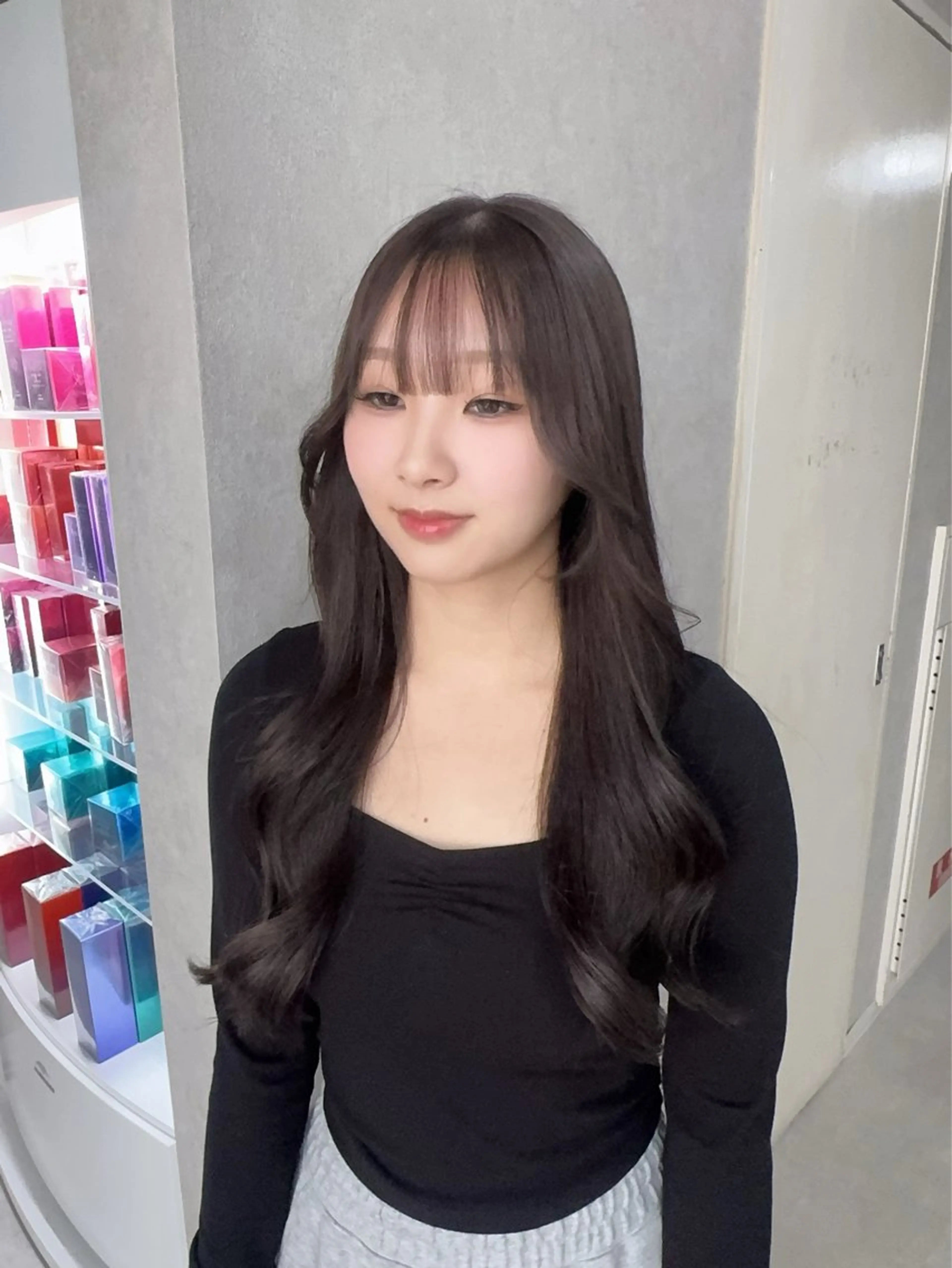 ロング カラー アッシュ アッシュブラウン ベージュカラー 黒髪 ブリーチ ヘアカラー トリートメント 赤み無し柔らかカラー 【梅田】madokaのヘアスタイル