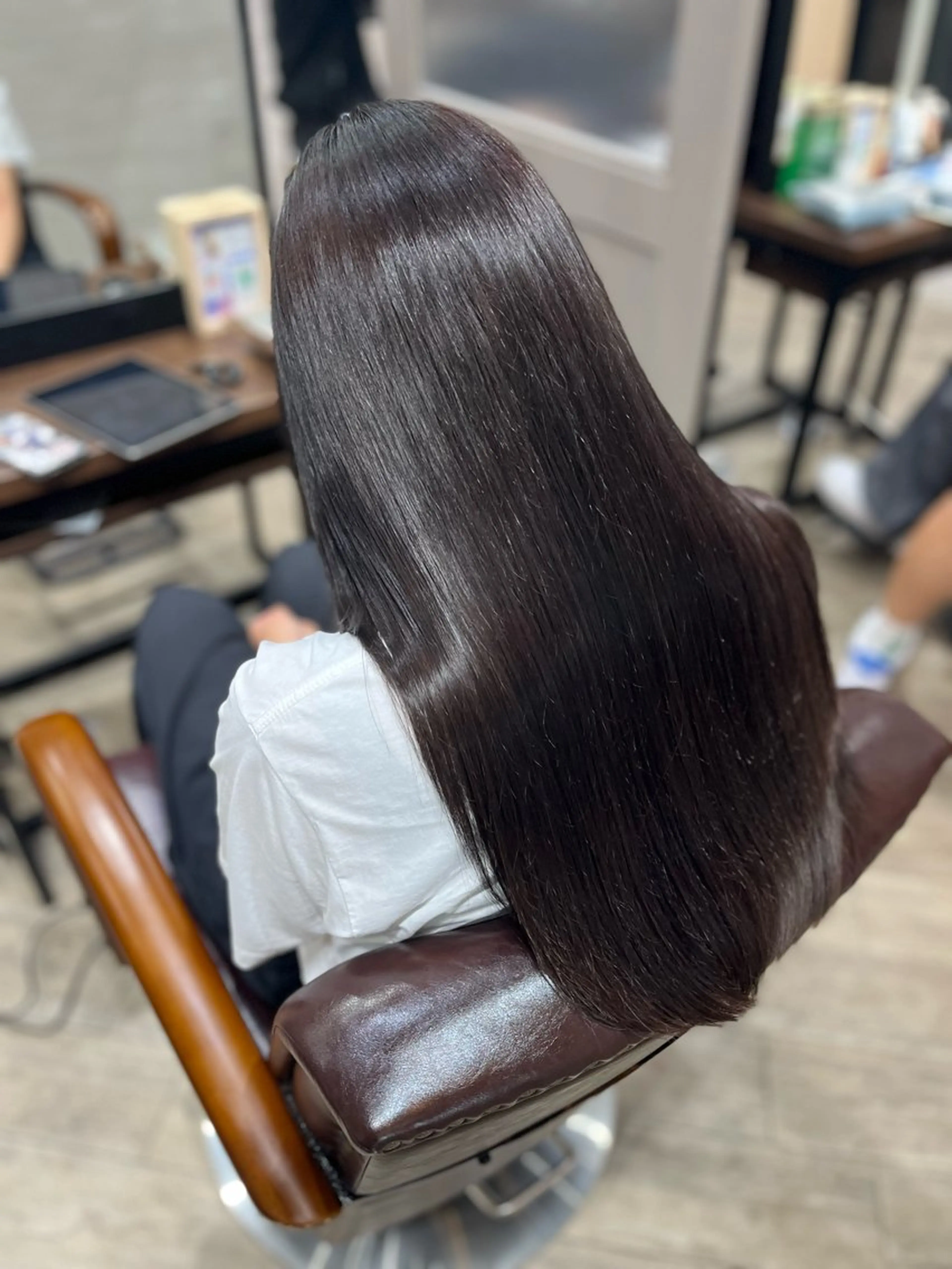 ロング カラー ブラウンカラー マロンブラウン トリートメント 酸熱トリートメント カット ヘアカラー トリートメント 🫧ぷる艶カラー🫧 Yuubi🦩のヘアスタイル