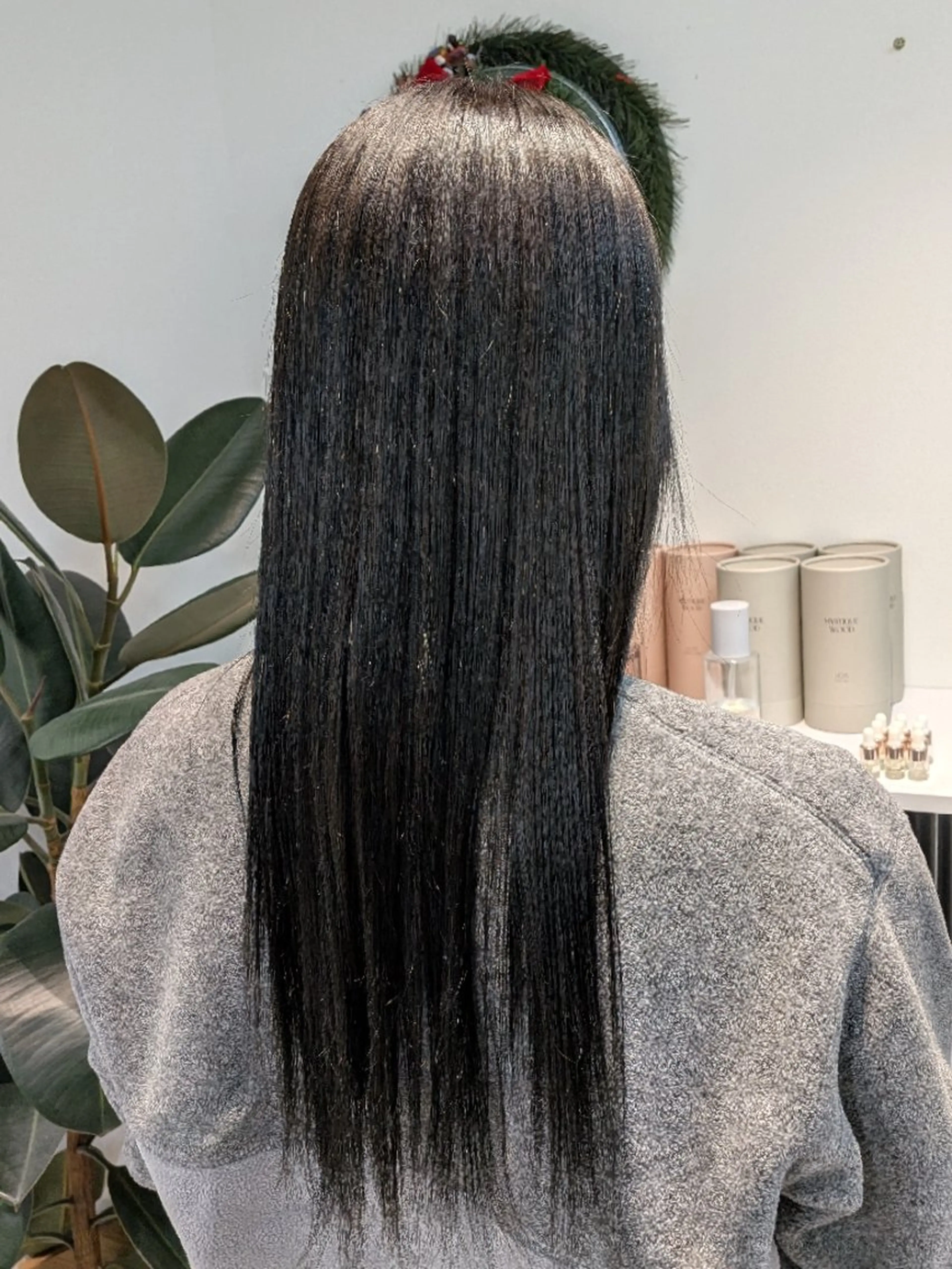 カラー アッシュ アッシュグレー ブルーカラー ブルーグレー 髪質改善 ヘアカラー トリートメント 八木琉河/ハイトーン ブリーチ/艶髪カラーのヘアスタイル