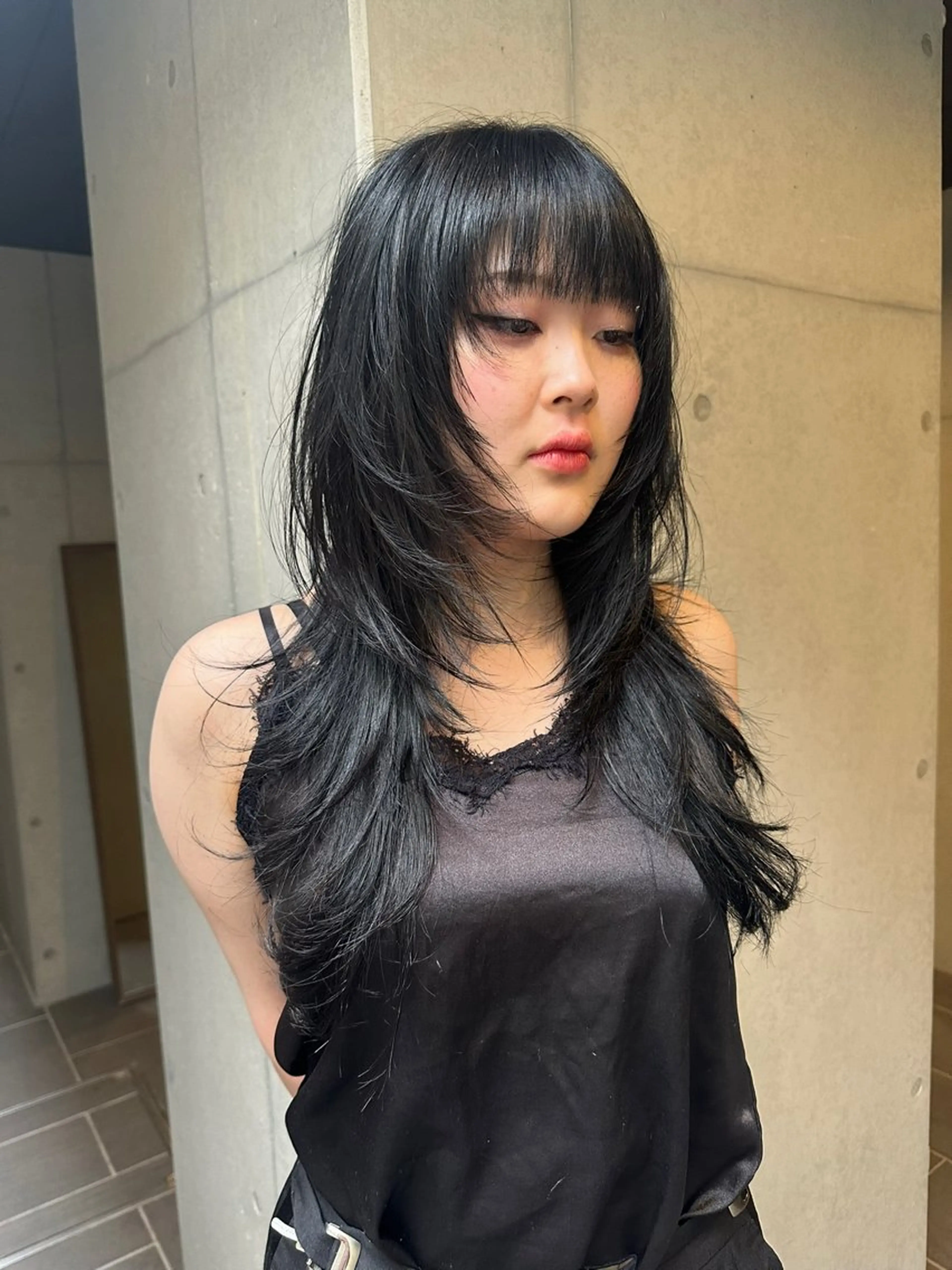 ロング カラー 顔まわりレイヤー レイヤーカット ロング ウルフカット カット ヘアカラー 似合わせウルフ/ レイヤー/山本祐輔のヘアスタイル