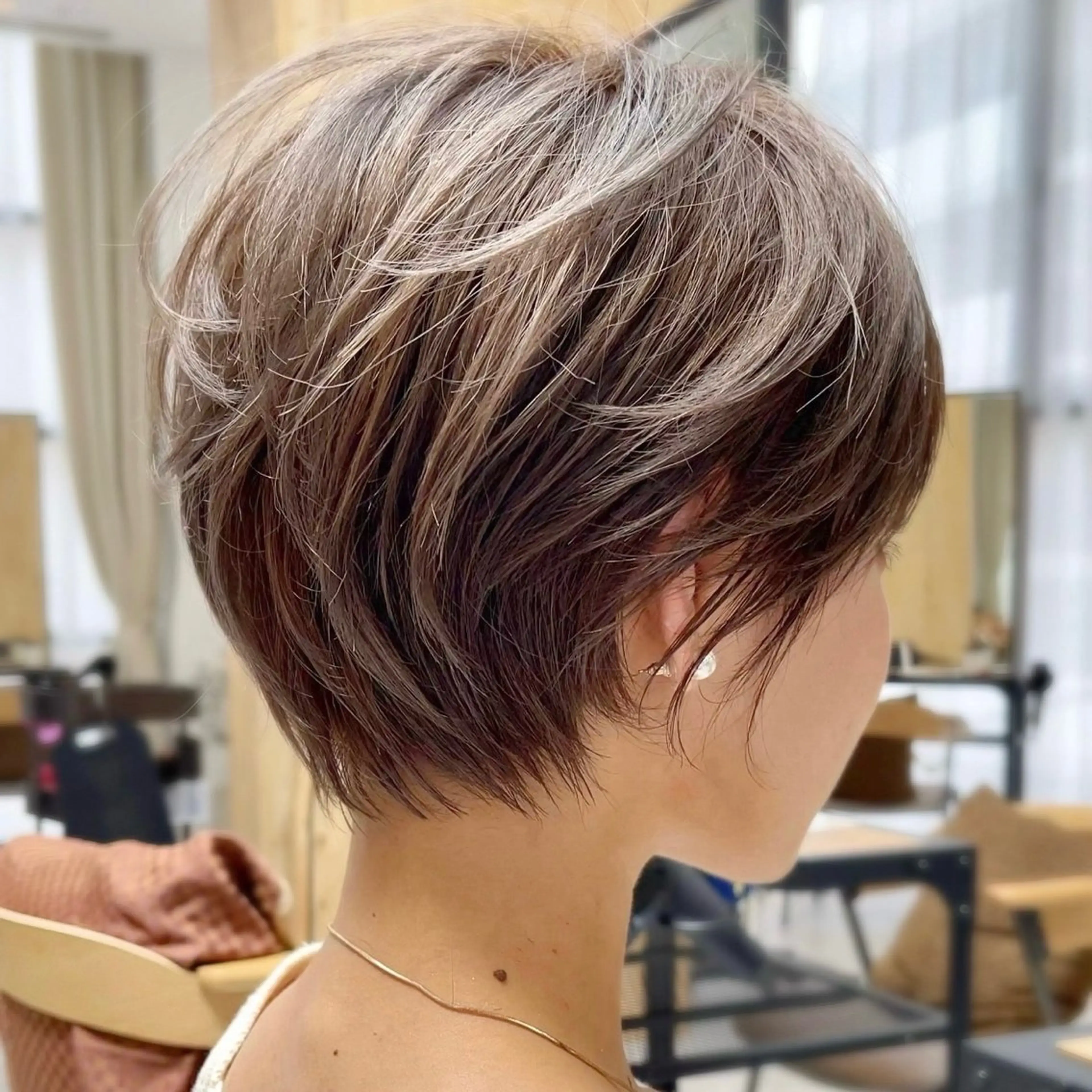 ショート カラー カット ヘアカラー トリートメント 白髪ぼかし特化 三澤はるかのヘアスタイル