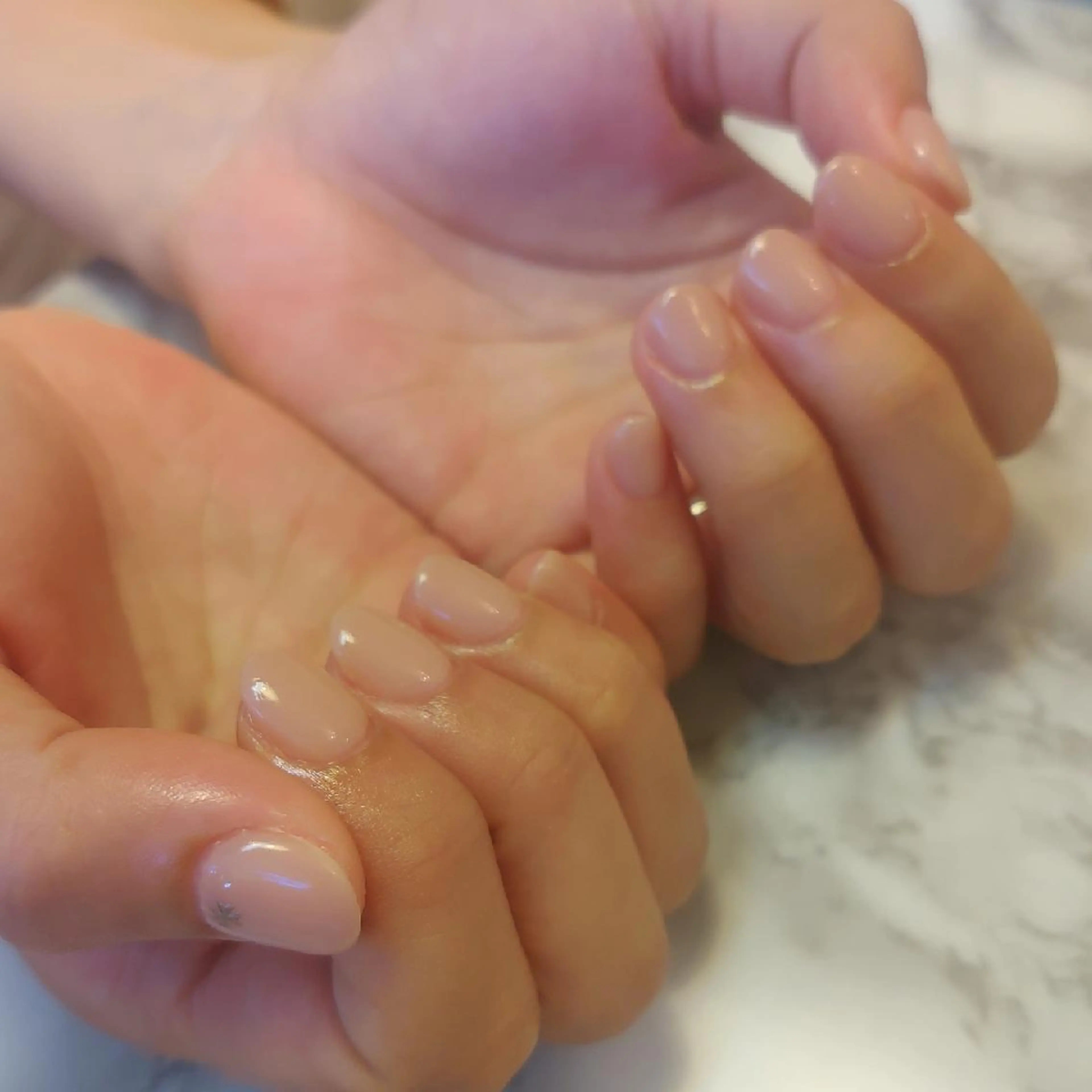 ネイル ジェヌインネイル 河内のネイルデザイン