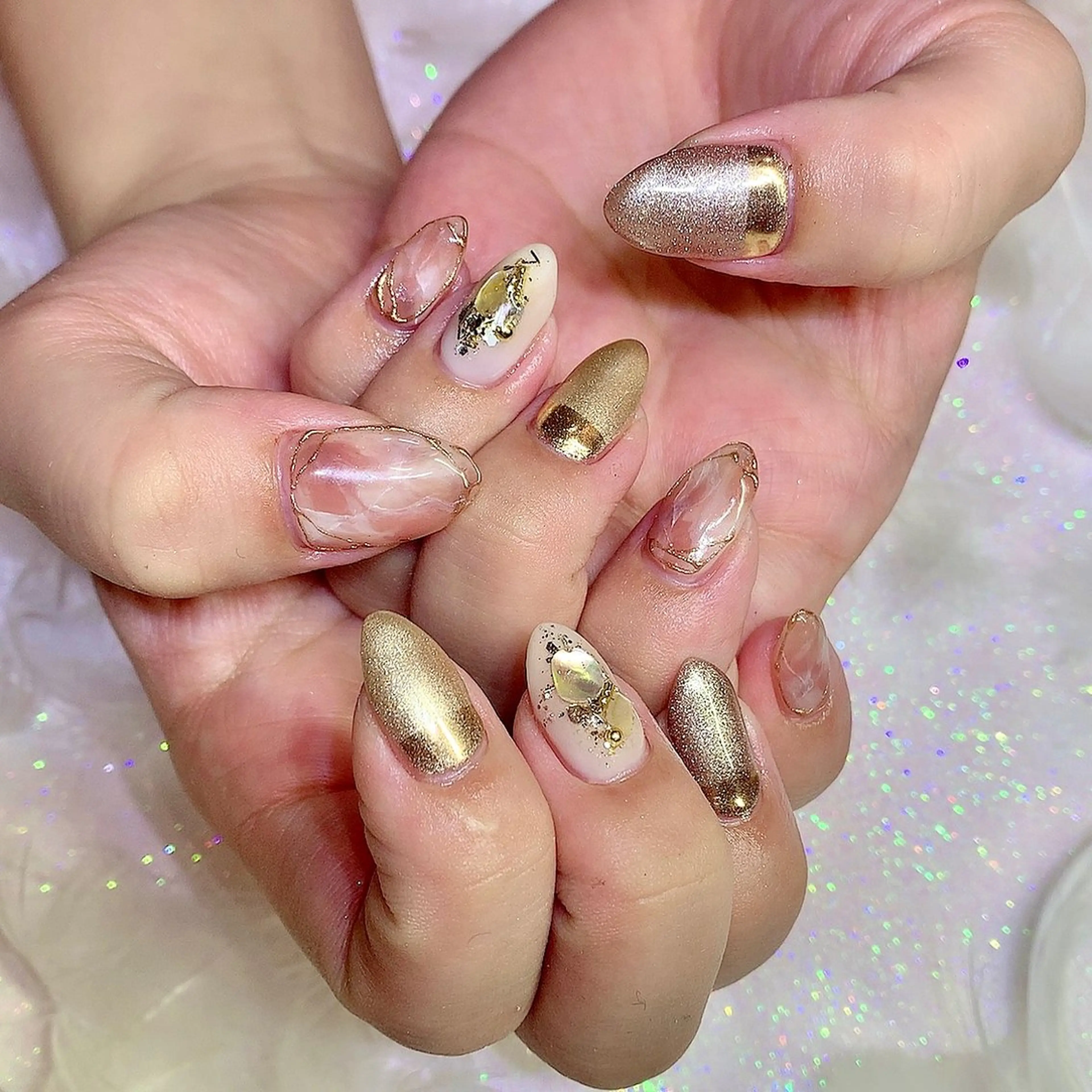 ネイル キラキラネイル 韓国ネイル 持ち込み ニュアンスネイル ストーンネイル シェアサロンLei.g(レイジー)所属・3Dアートネイル💗 都築レナのネイルデザイン