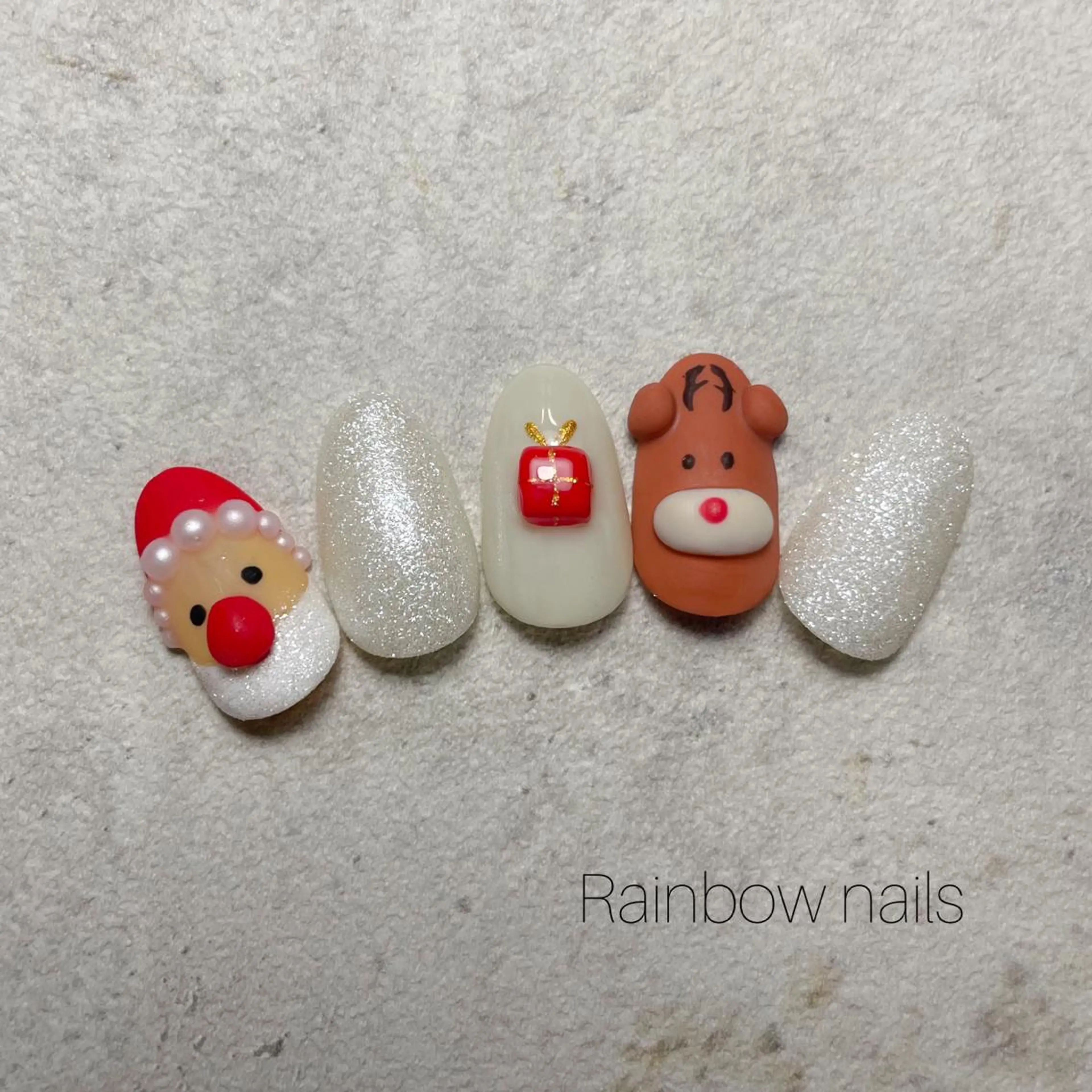 ネイル 冬ネイル クリスマス Rainbow nailsくろちゃんのネイルデザイン