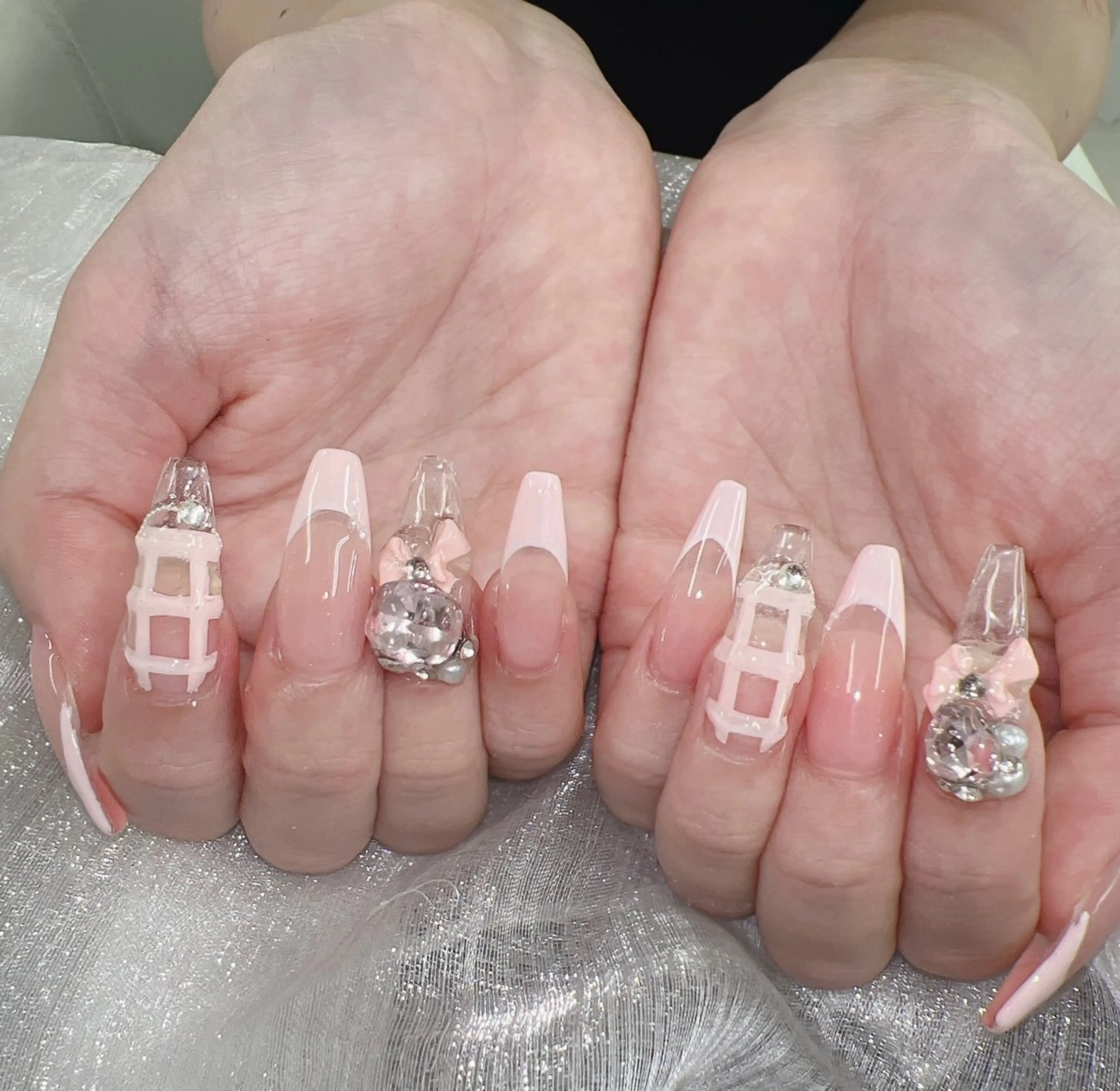 ネイル フレンチネイル ガラスフレンチ グラデーション マグネットネイル ミラーネイル Lee Nailsのネイルデザイン
