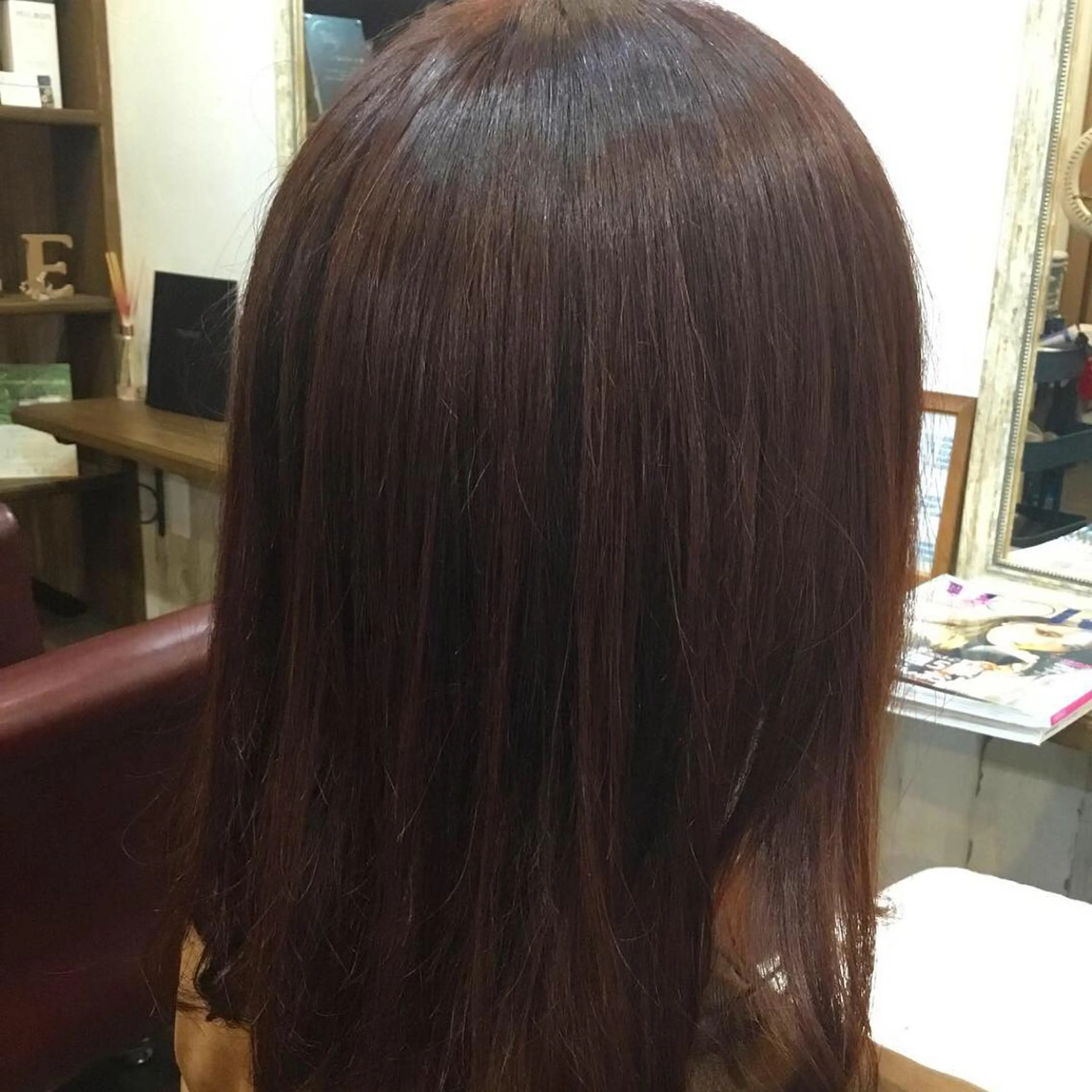 セミロング カラー 金崎 新吾のヘアスタイル