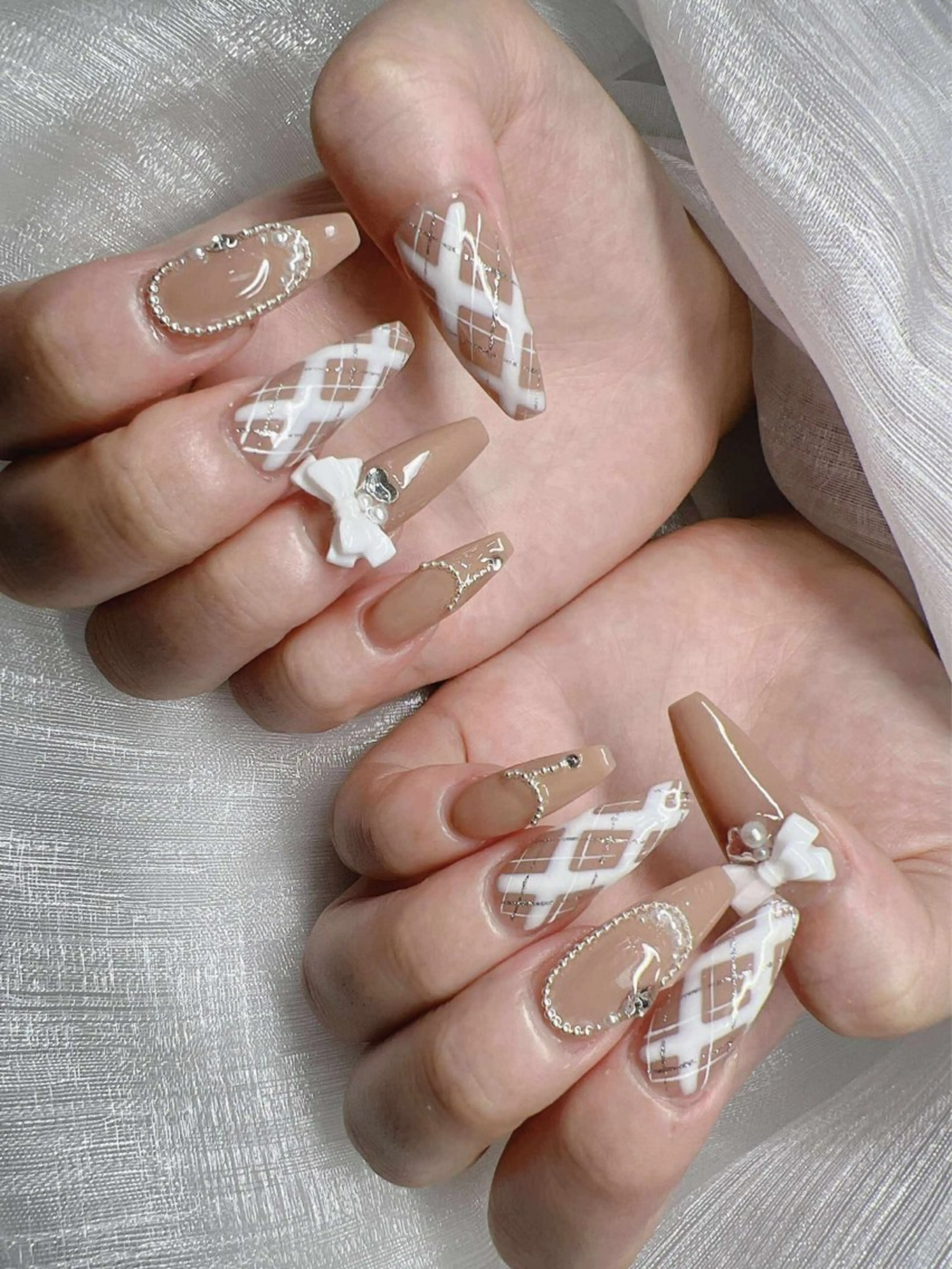 ネイル ハンドネイル Lee Nailsのネイルデザイン