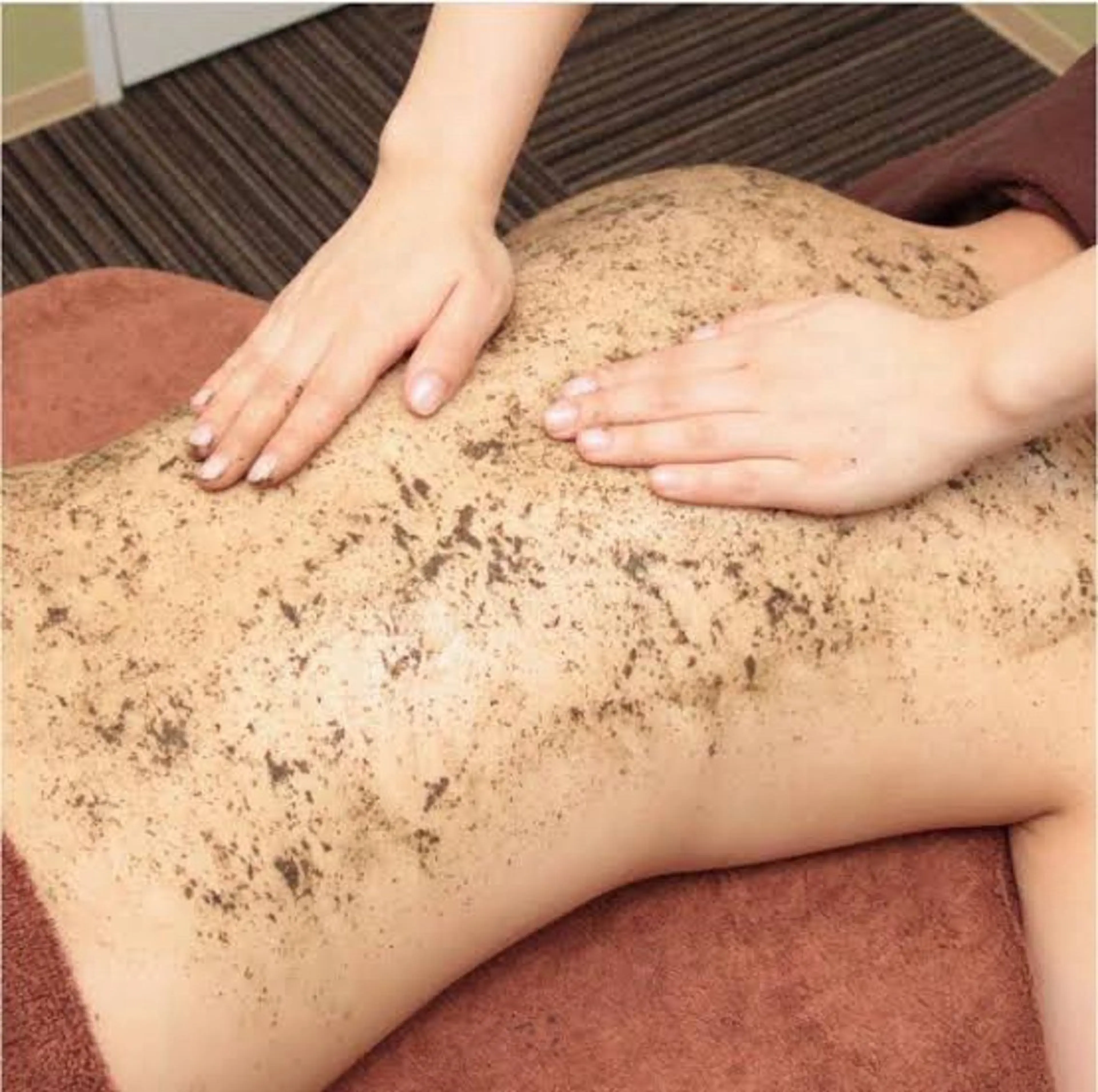 男性のみ‼️ご新規様限定‼️改善を目的とした新サロン⭐️新人練習メニュー！ハーブピーリング(背中)☆優しい皮剥けタイプの写真