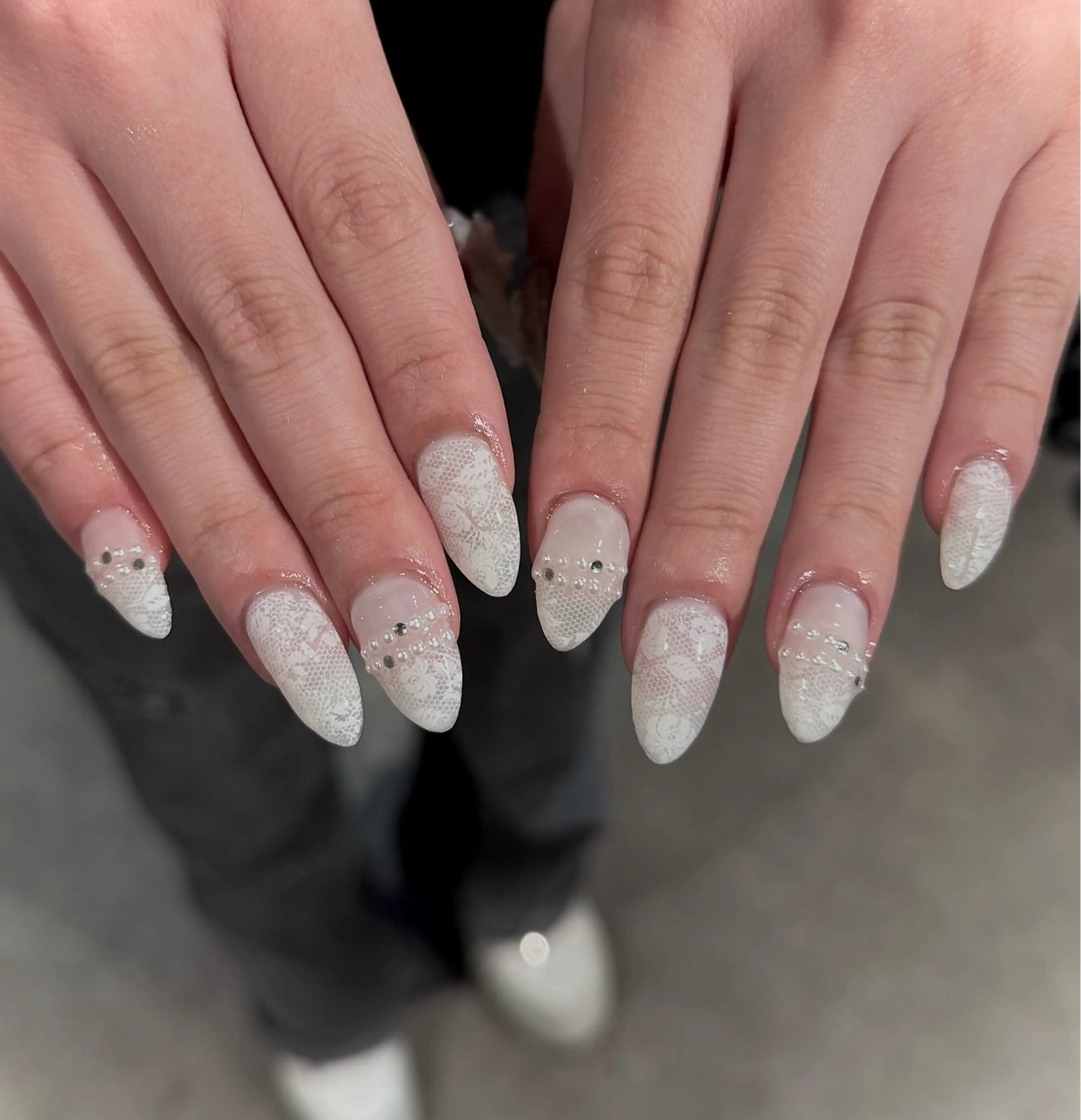 ネイル ハンドネイル and MOON/ shizukuのネイルデザイン