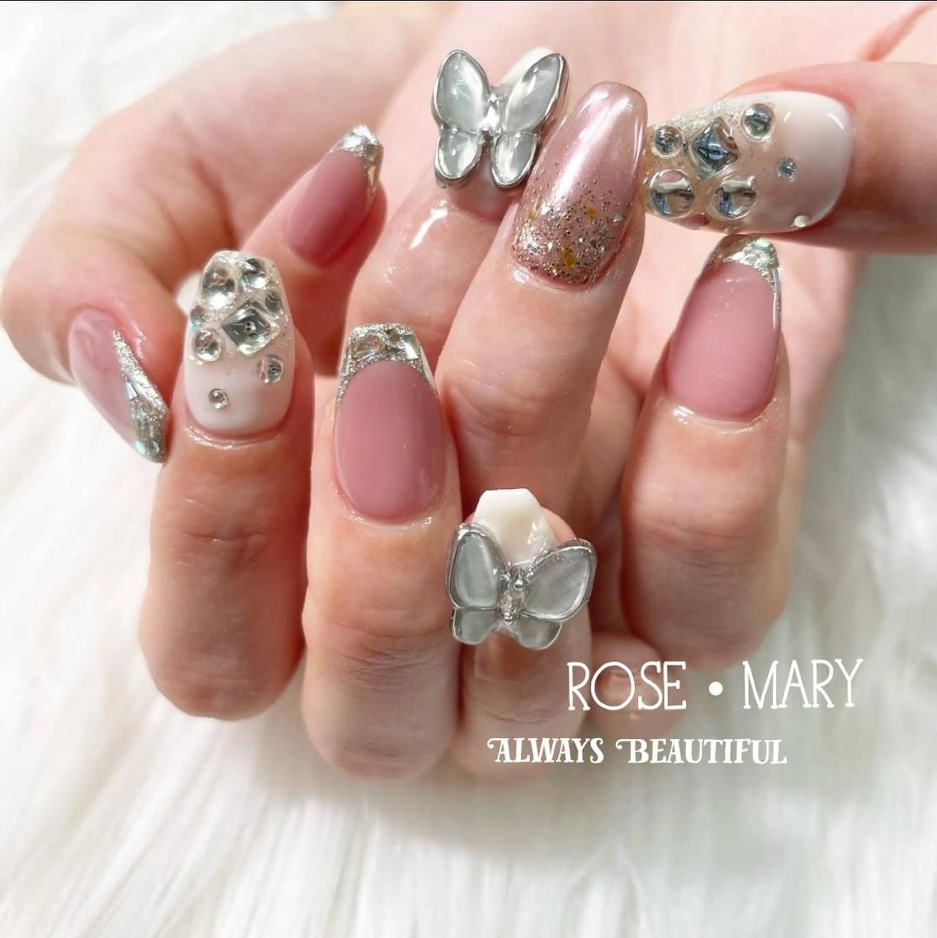 ネイル ハンドネイル ROSE・ MARY 鈴木のネイルデザイン